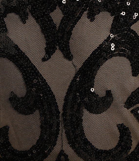B. Darlin Bungee Spaghetti Straps V-Neck Placement Sequin Bodycon Dress Product Image