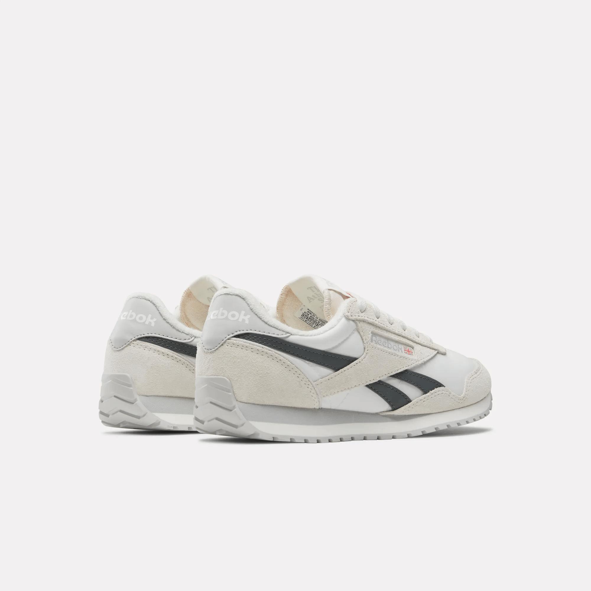 Women's Classic AZ Shoes Female Product Image