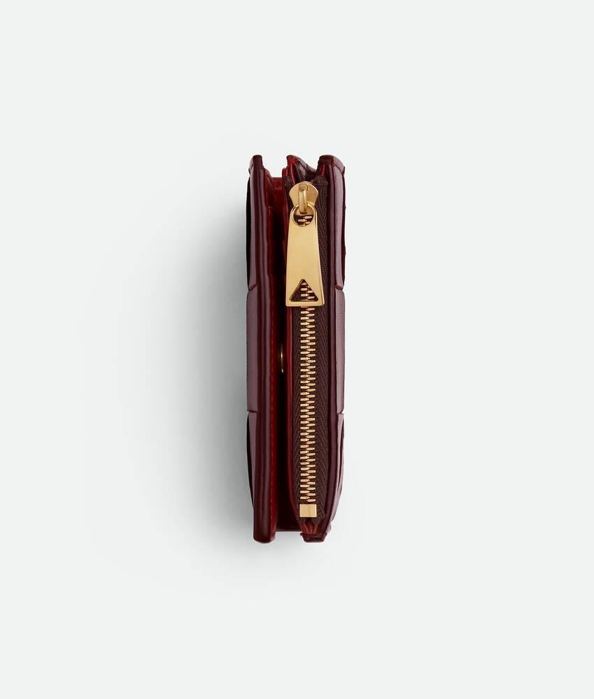 Women's Cassette Small Bi-Fold Wallet in Madder brown/rosewood Product Image