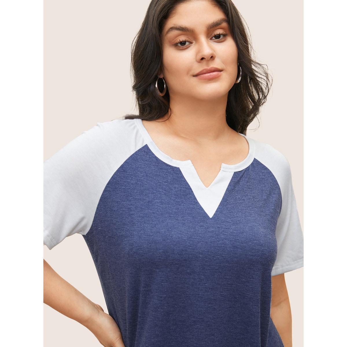 Plus Size Colorblock Contrast Notched Raglan Sleeve T-shirt DarkBlue Women Casual Plain Everyday T-shirts BloomChic 30/6X Product Image