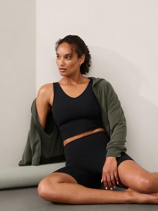Transcend V-Neck Crop Sports Bra A-C Product Image