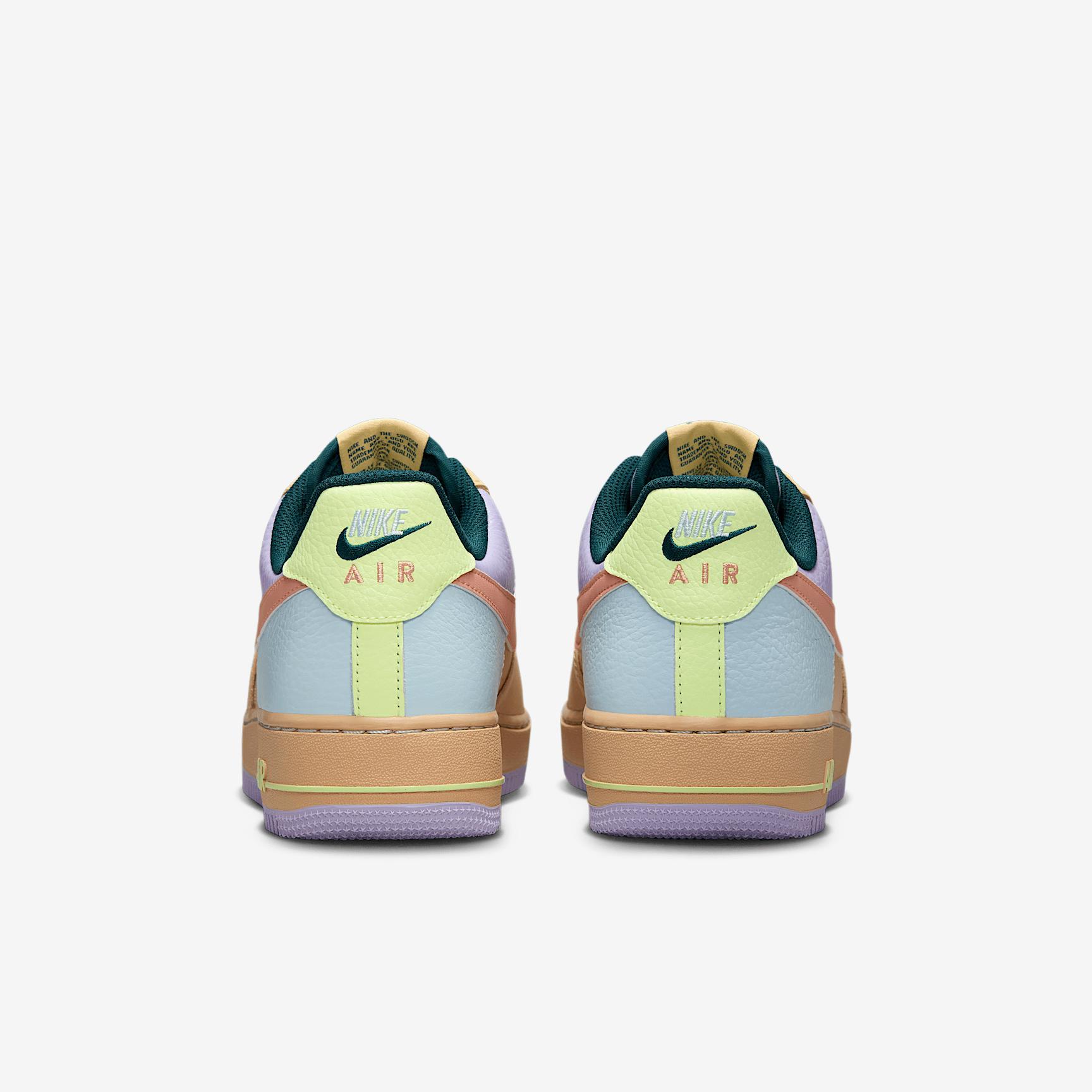 Nike Air Force 1 '07 Men's Shoes Product Image