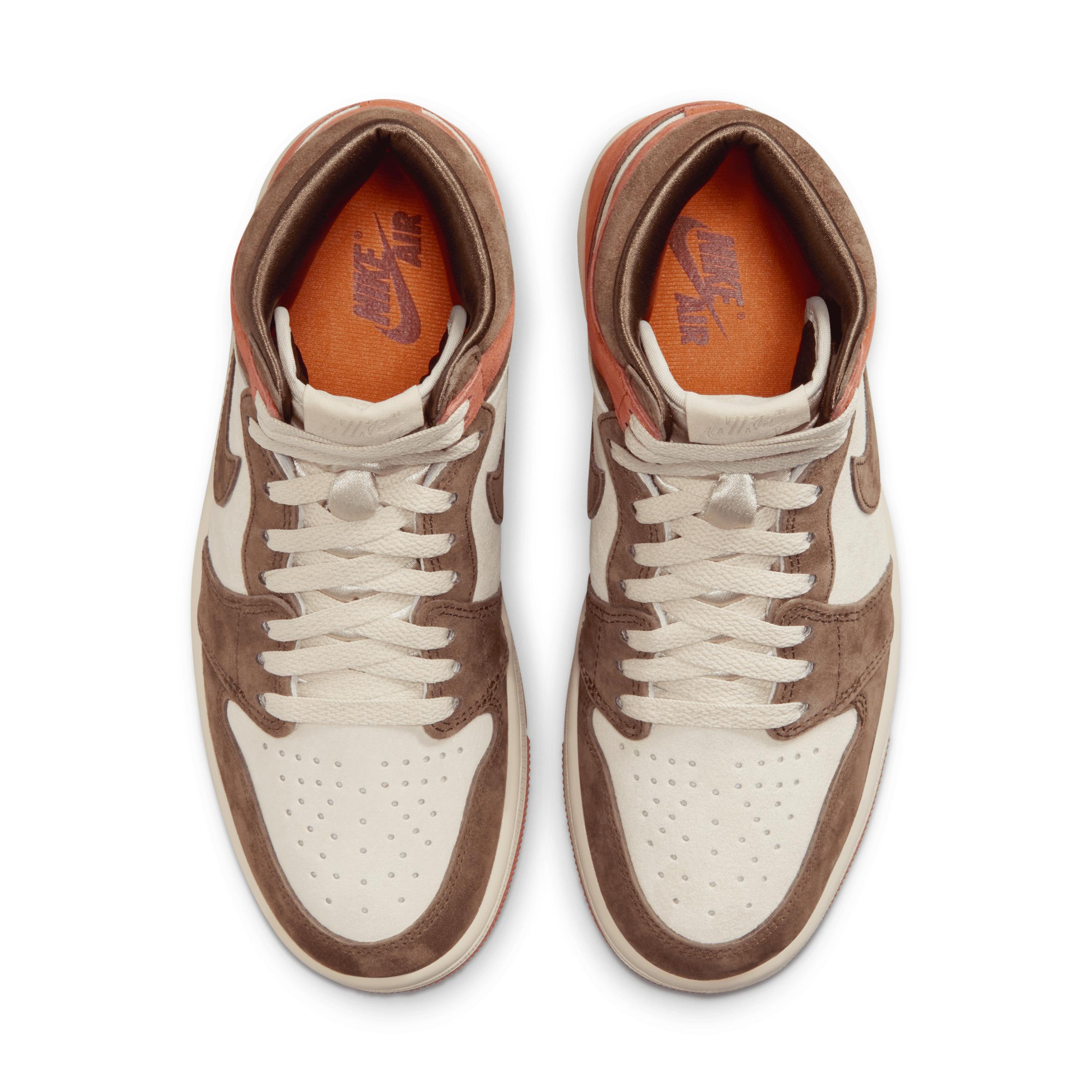 Jordan Womens Jordan Retro 1 High OG - Womens Basketball Shoes Product Image