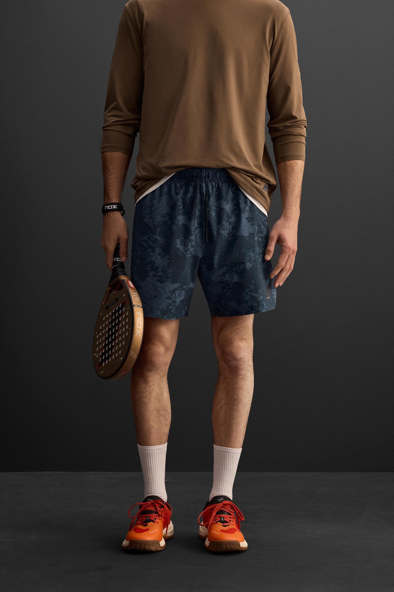 ABSTRACT PRINT TRAINING SHORTS Product Image