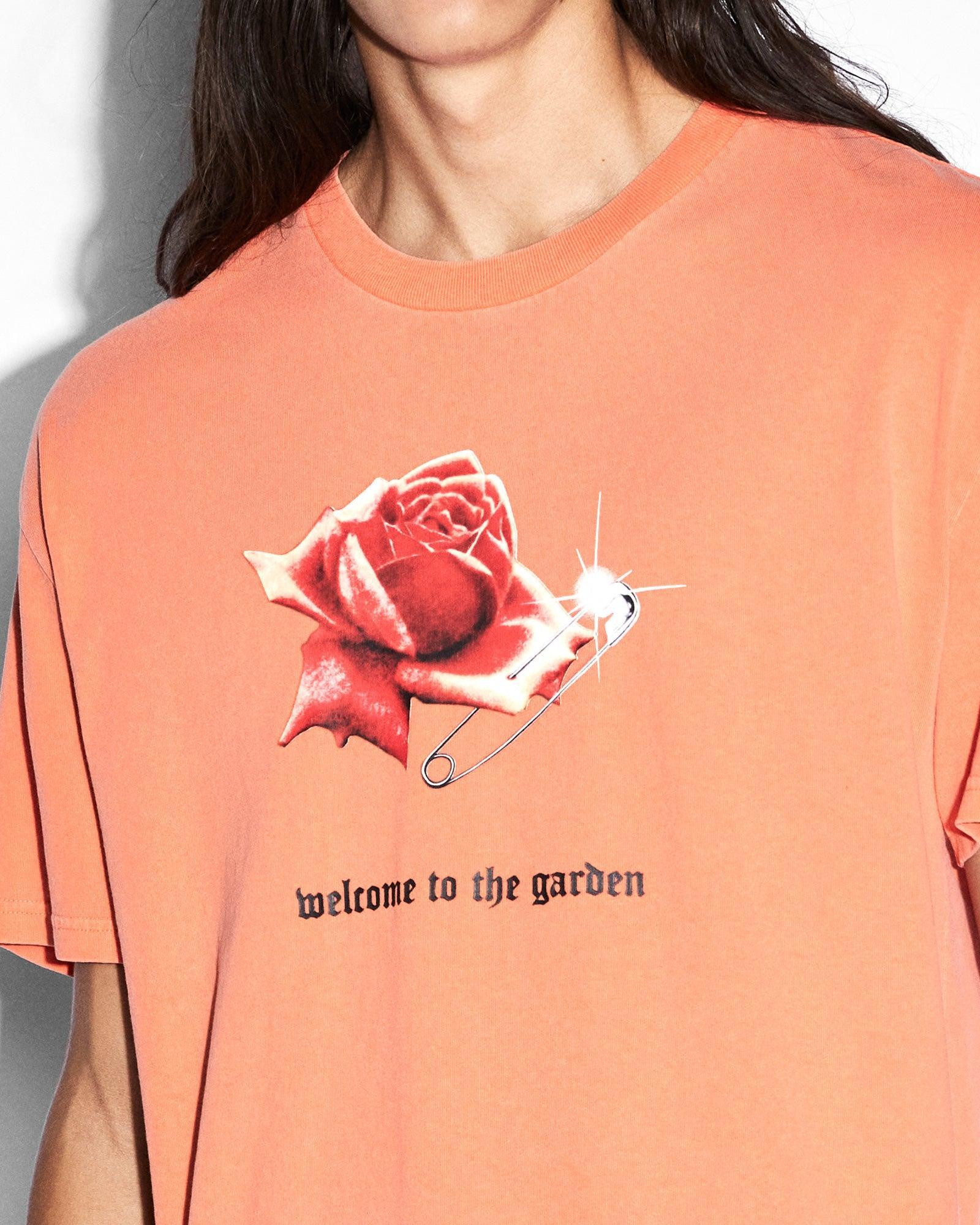 ROSE GARDEN BIGGIE SS TEE FIREBALL Male Product Image