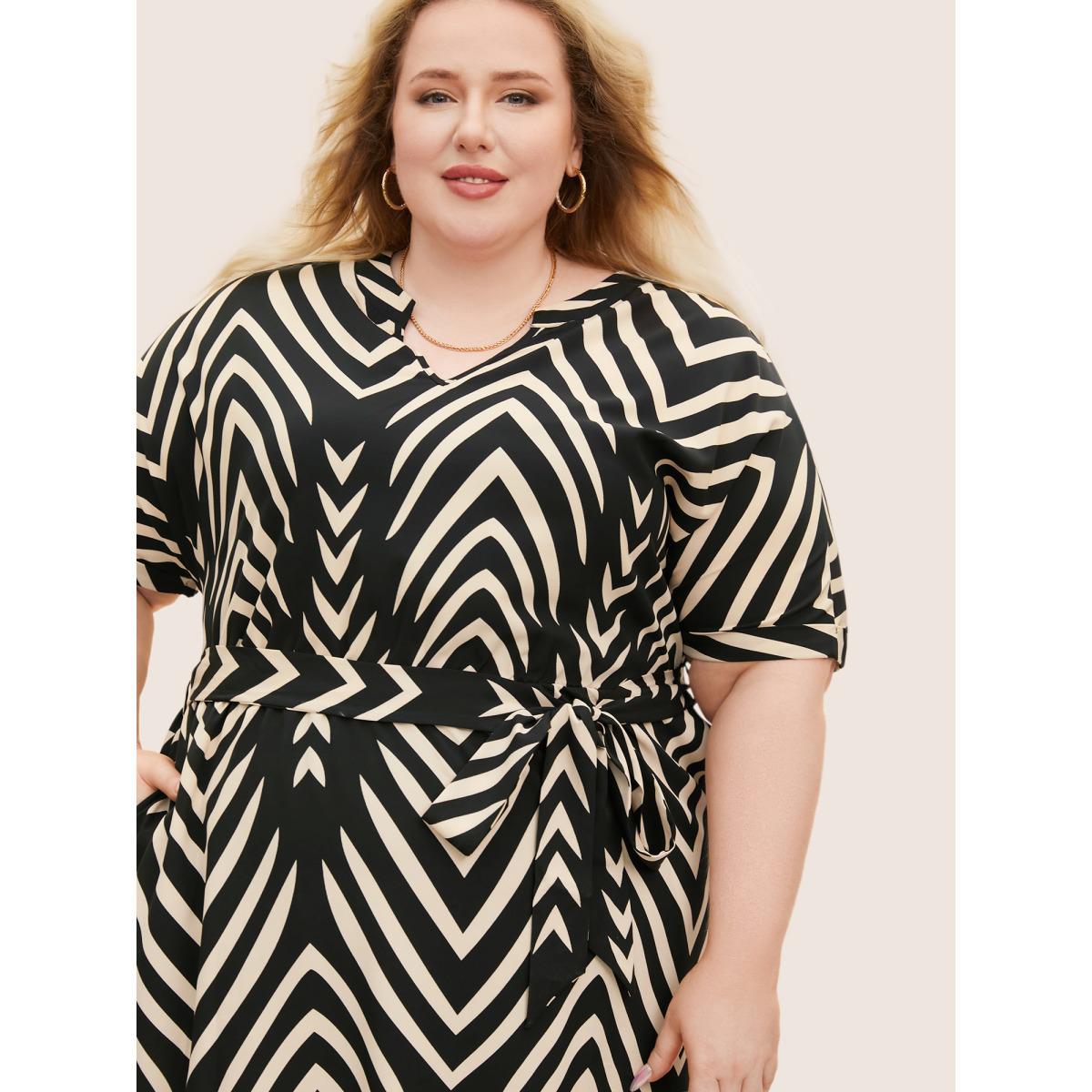 Plus Size Geometric Belted Dolman Sleeve Curved Hem Dress Navy Women At the Office Flat collar with V-notch Short sleeve Curvy BloomChic 12/L Product Image