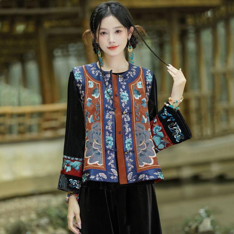 Long-Sleeve Floral Embroidered Velvet Top / High Waist Midi A-Line Skirt / Vest Product Image