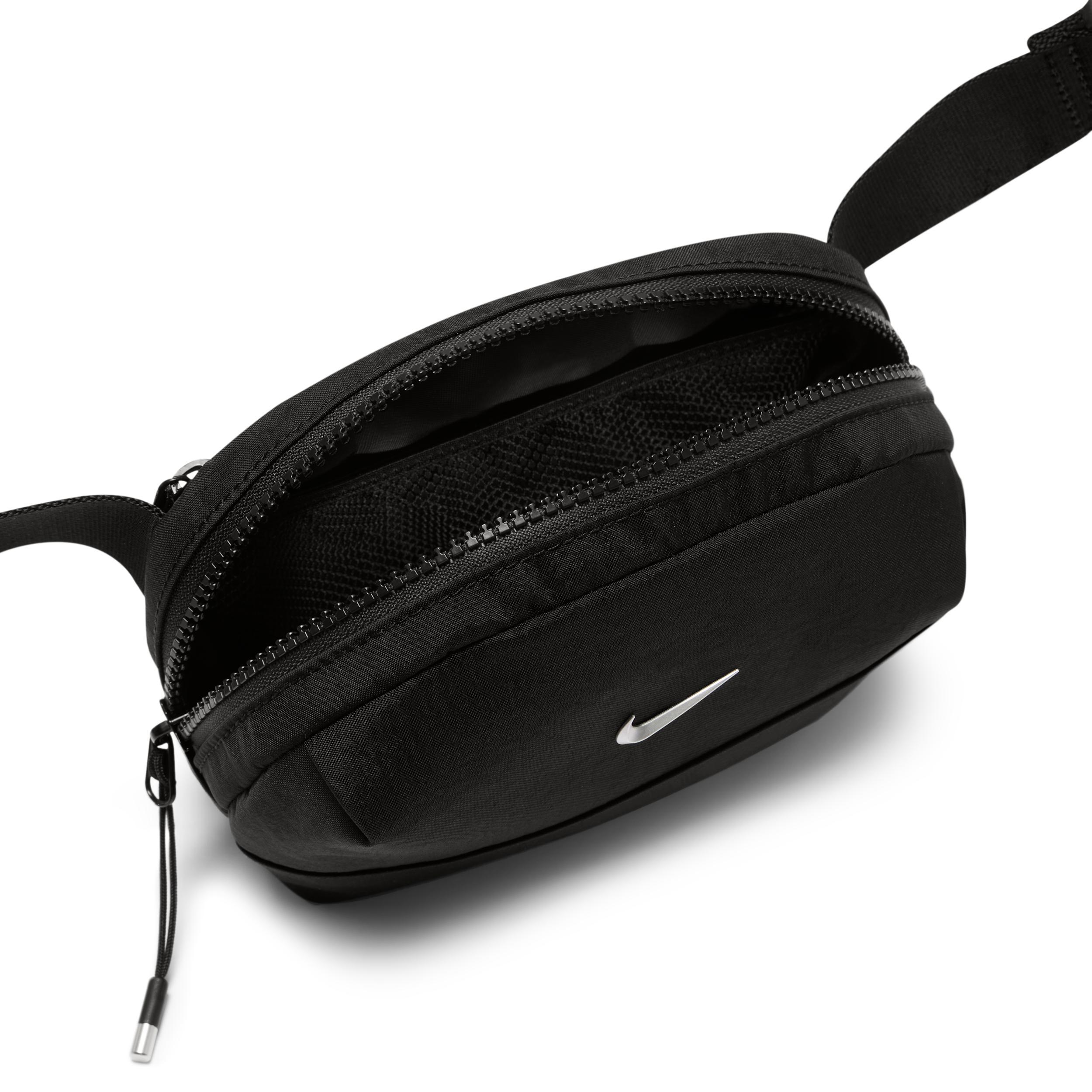 Nike Aura Crossbody Bag (2L) Product Image