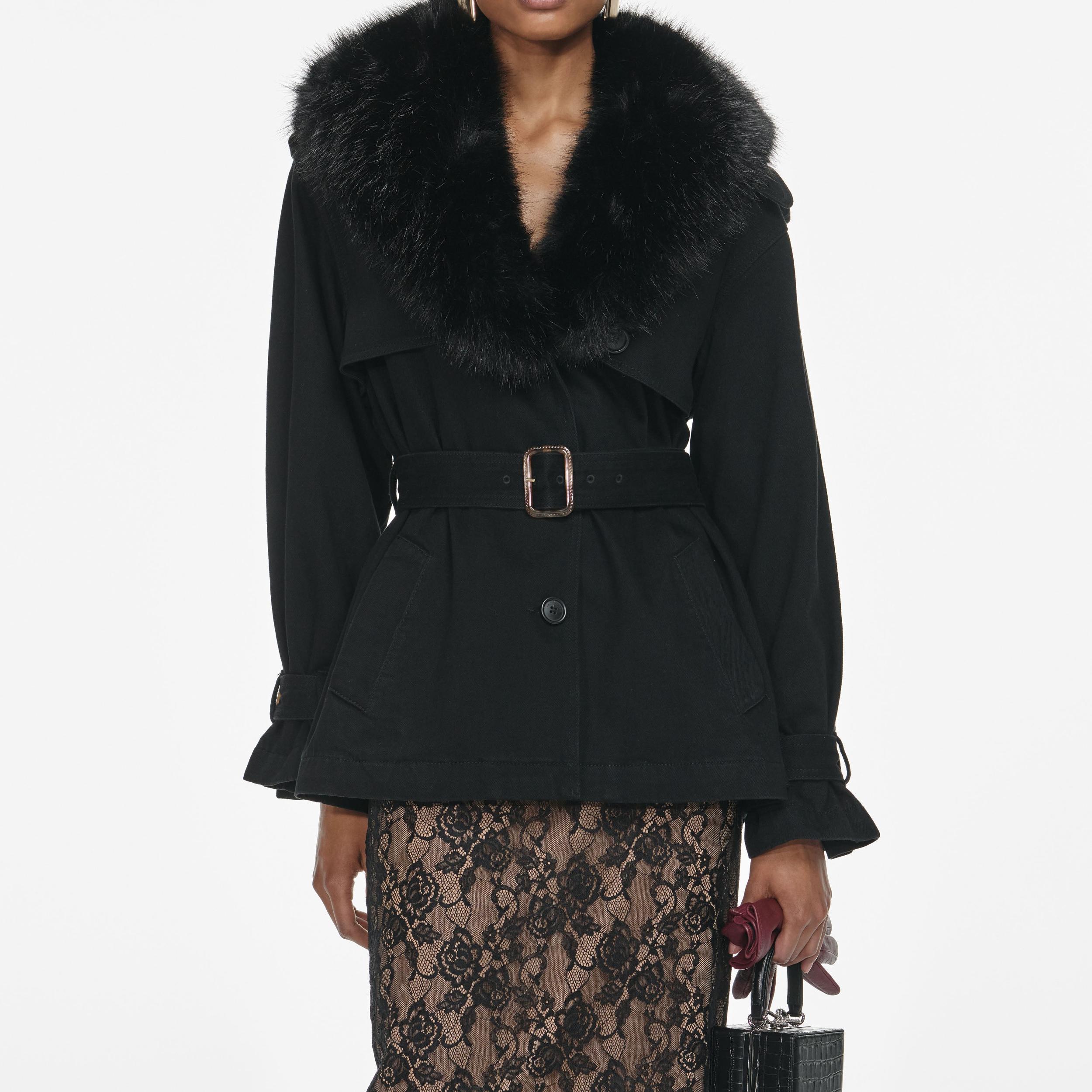 Black Denim Fur Collar Jacket Product Image