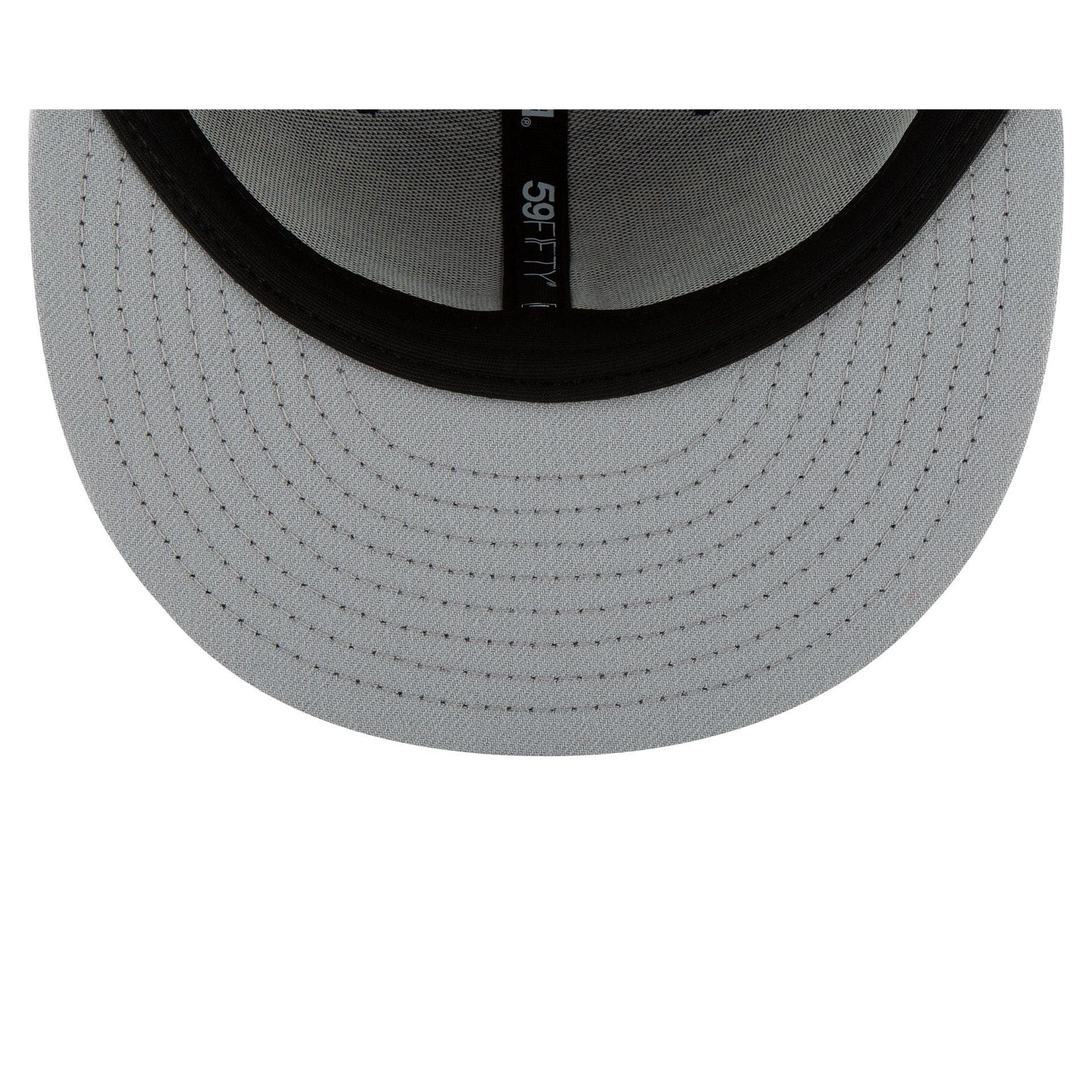 Atlanta Braves Black and White Basic 59FIFTY Fitted Hat Male Product Image