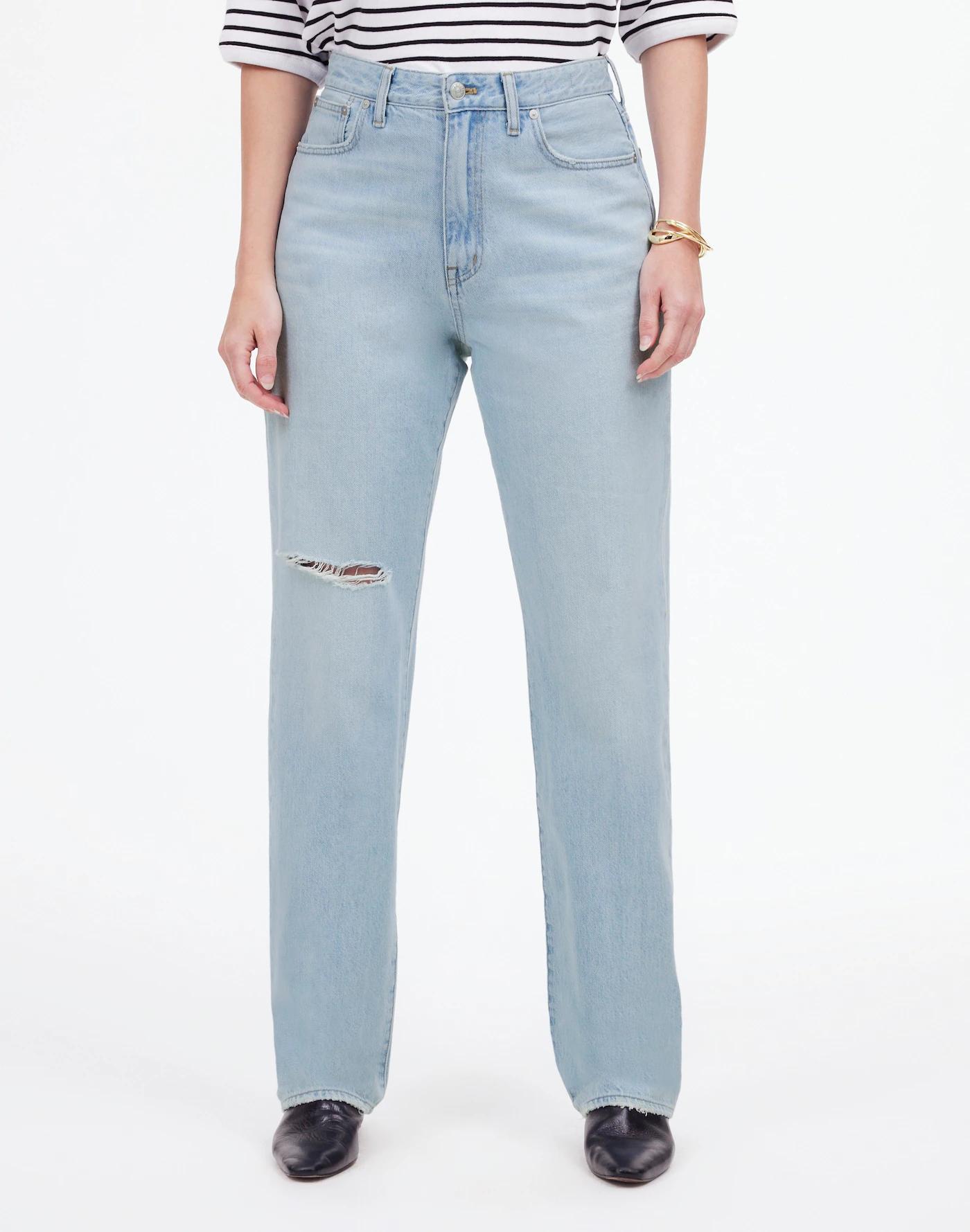 The Petite Curvy '90s Straight Jean Product Image