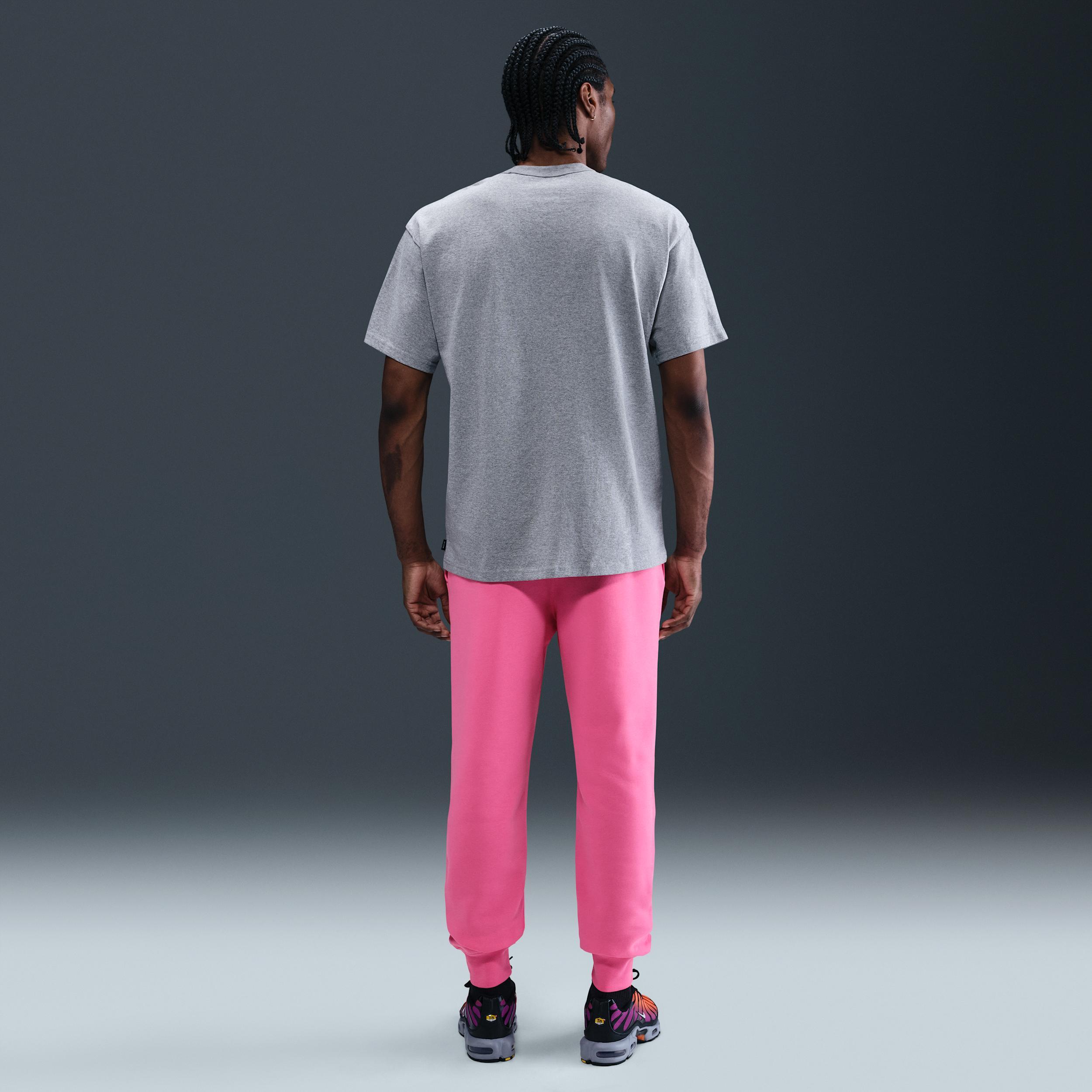 Nike Men's Club Jogger Pants Product Image