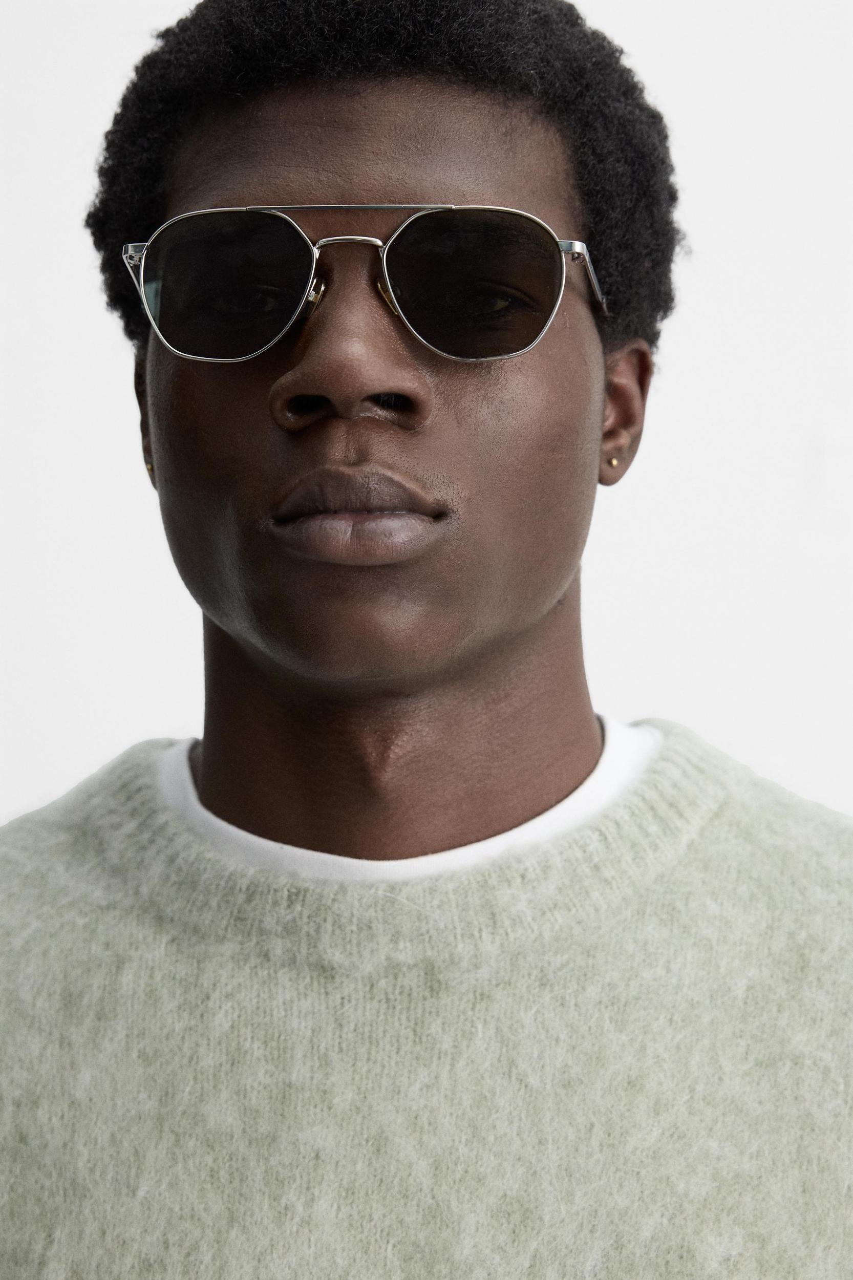 TEXTURED SWEATER Product Image