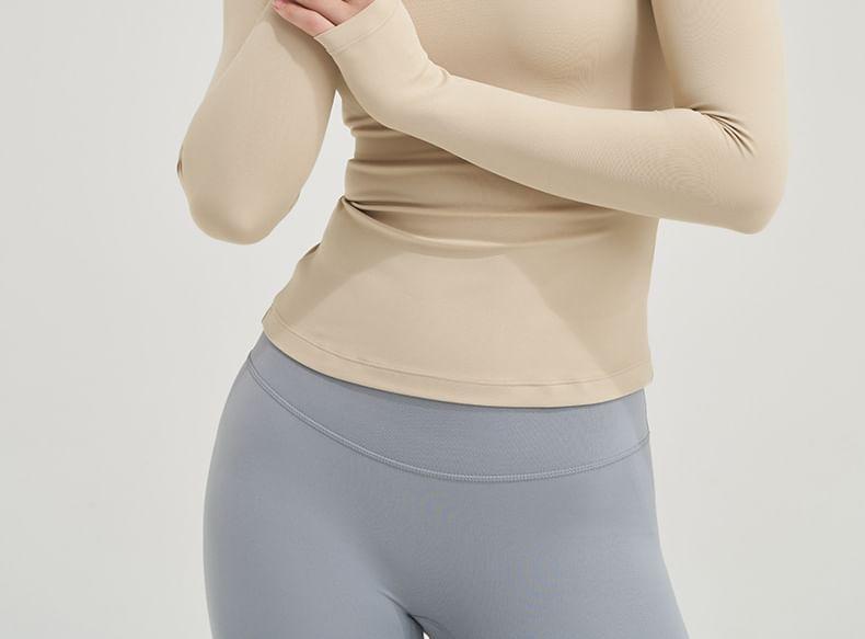 Long-Sleeve Round Neck Plain Raglan Slim Fit Sports T-Shirt Product Image