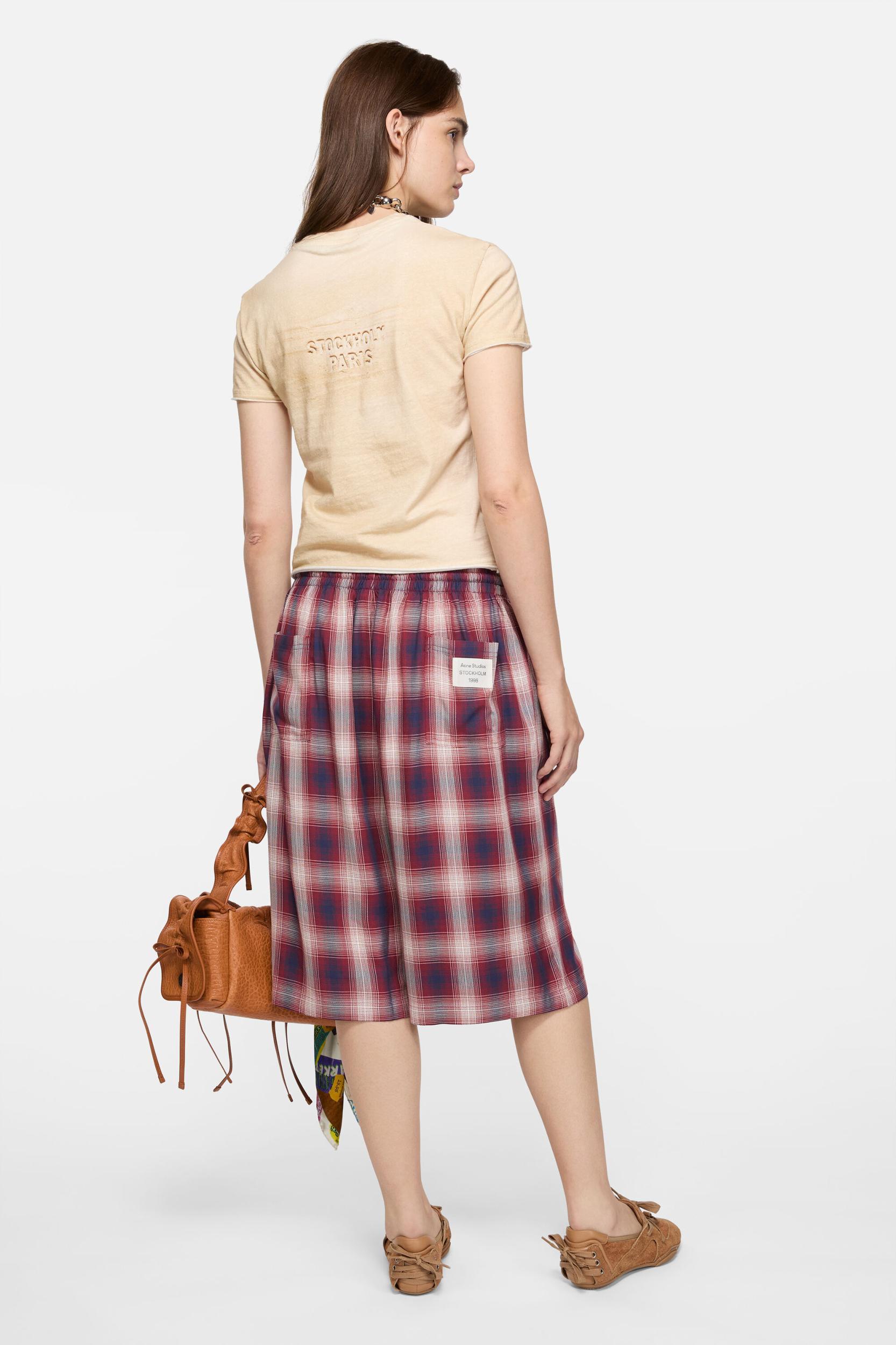 Check shorts Product Image