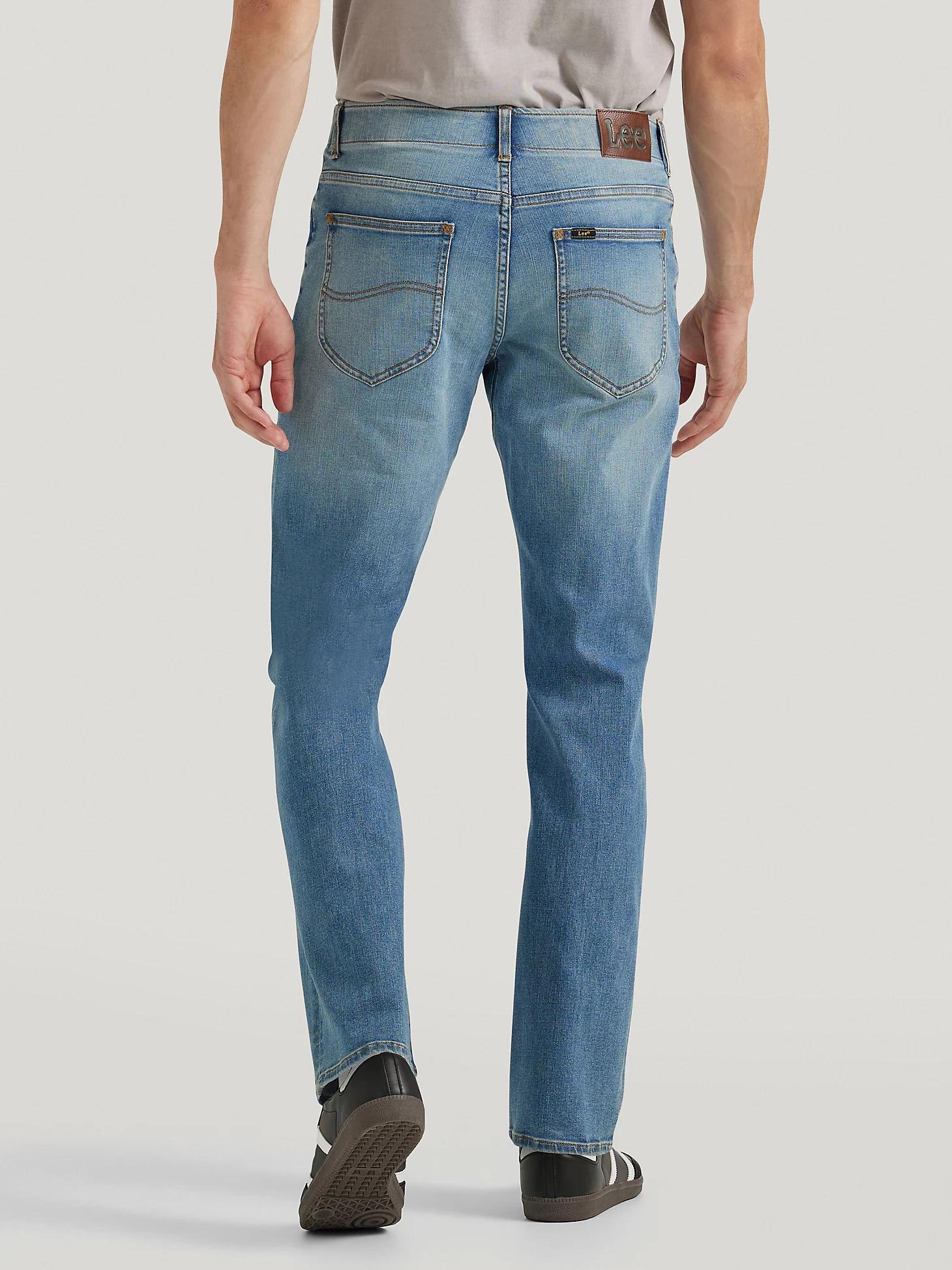 Men's Extreme Motion MVP Regular Straight Jean | Men's Jeans | Lee® Product Image