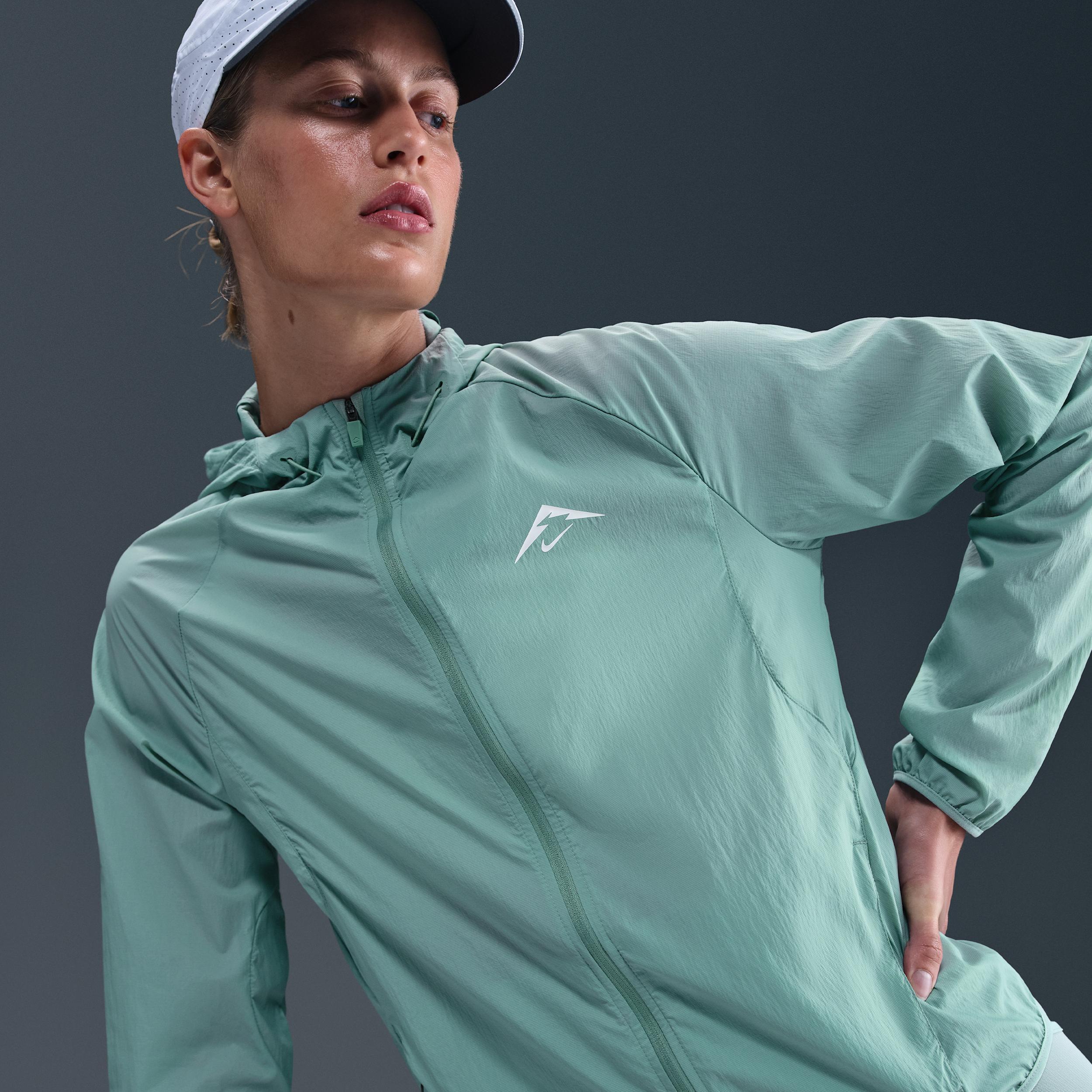 Nike Trail Women's Repel Running Jacket Product Image