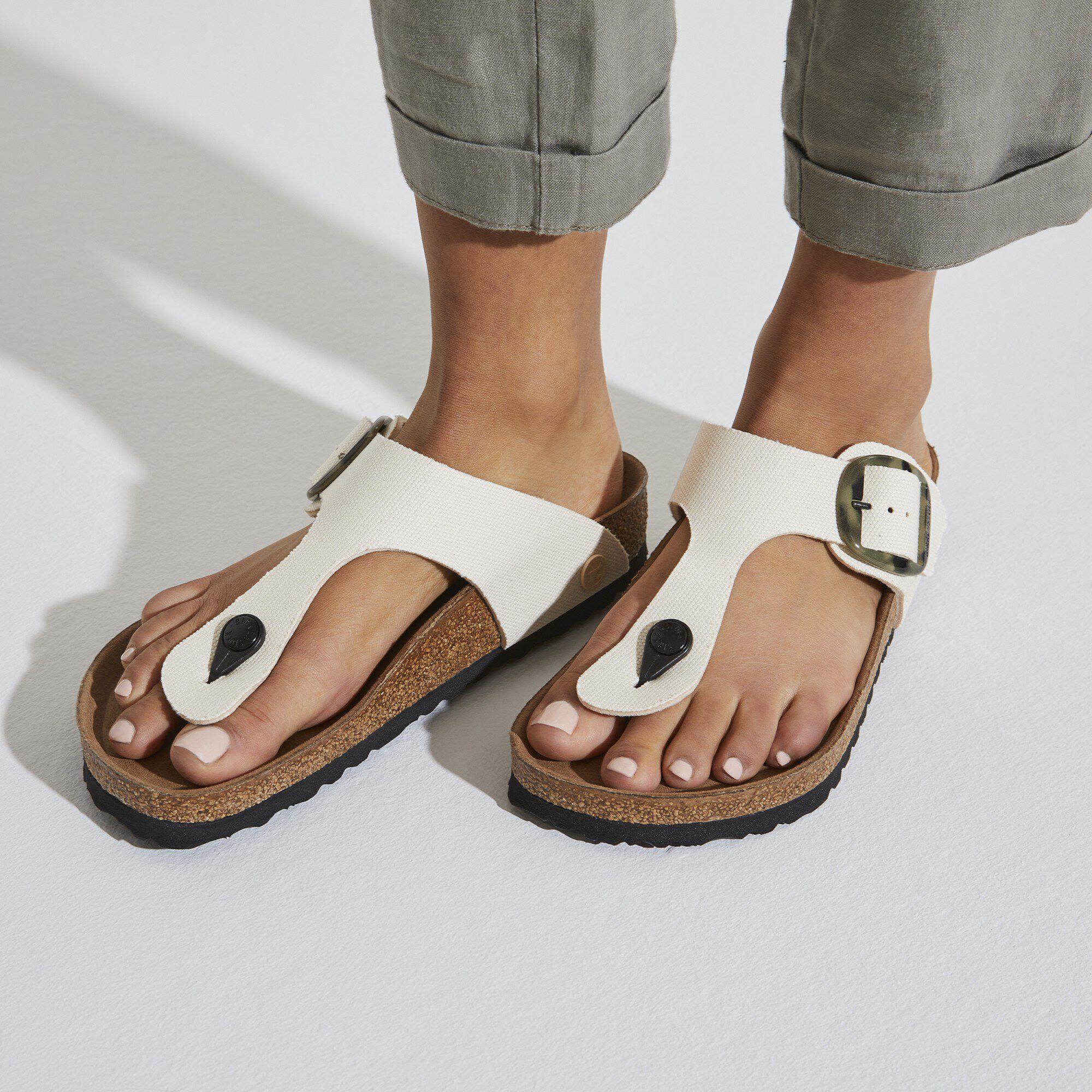 Gizeh Vegan Big Buckle Textile Product Image