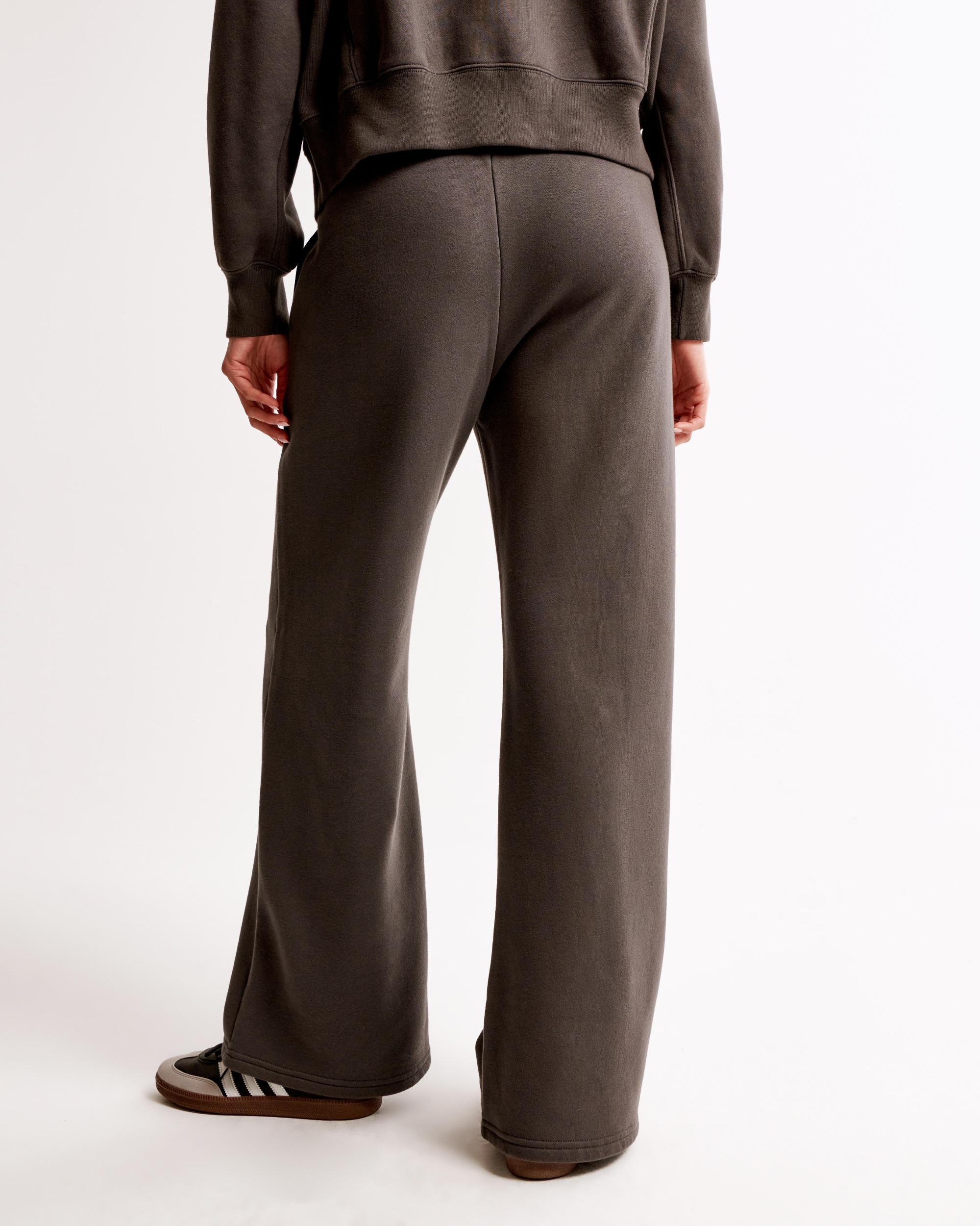 Essential Sunday Wide Leg Sweatpant Product Image