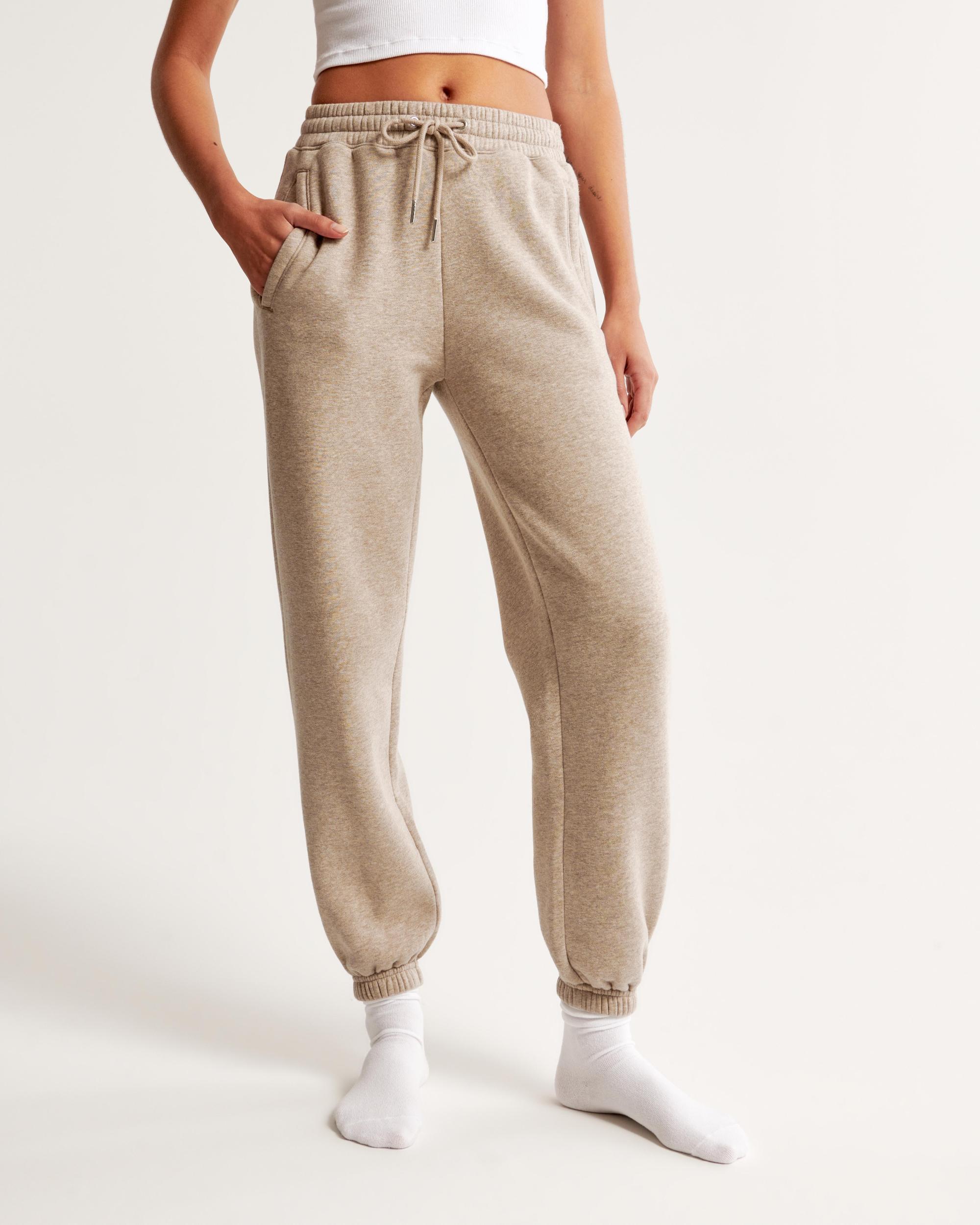 Essential Sunday Sweatpant Product Image