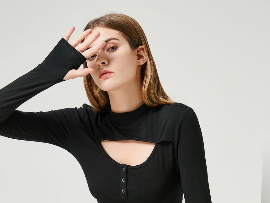Eco-Friendly Long-Sleeve Mock-Neck Cropped Top Product Image