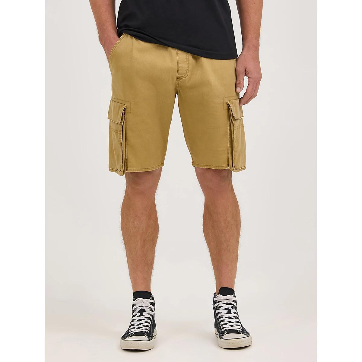 Men's Cargo Twill Short in Jungle Product Image