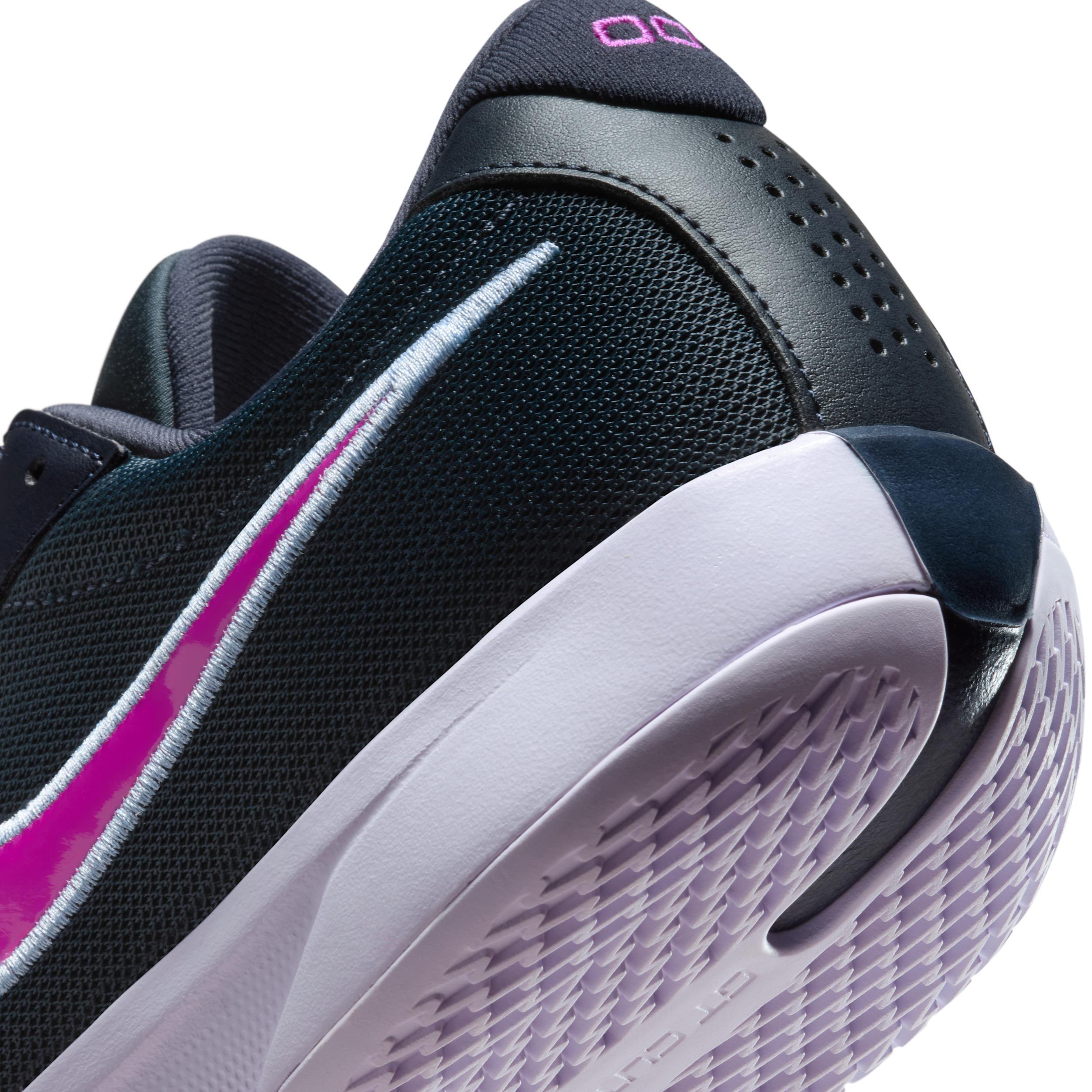Nike Men's G.T. Cut Academy Basketball Shoes Product Image