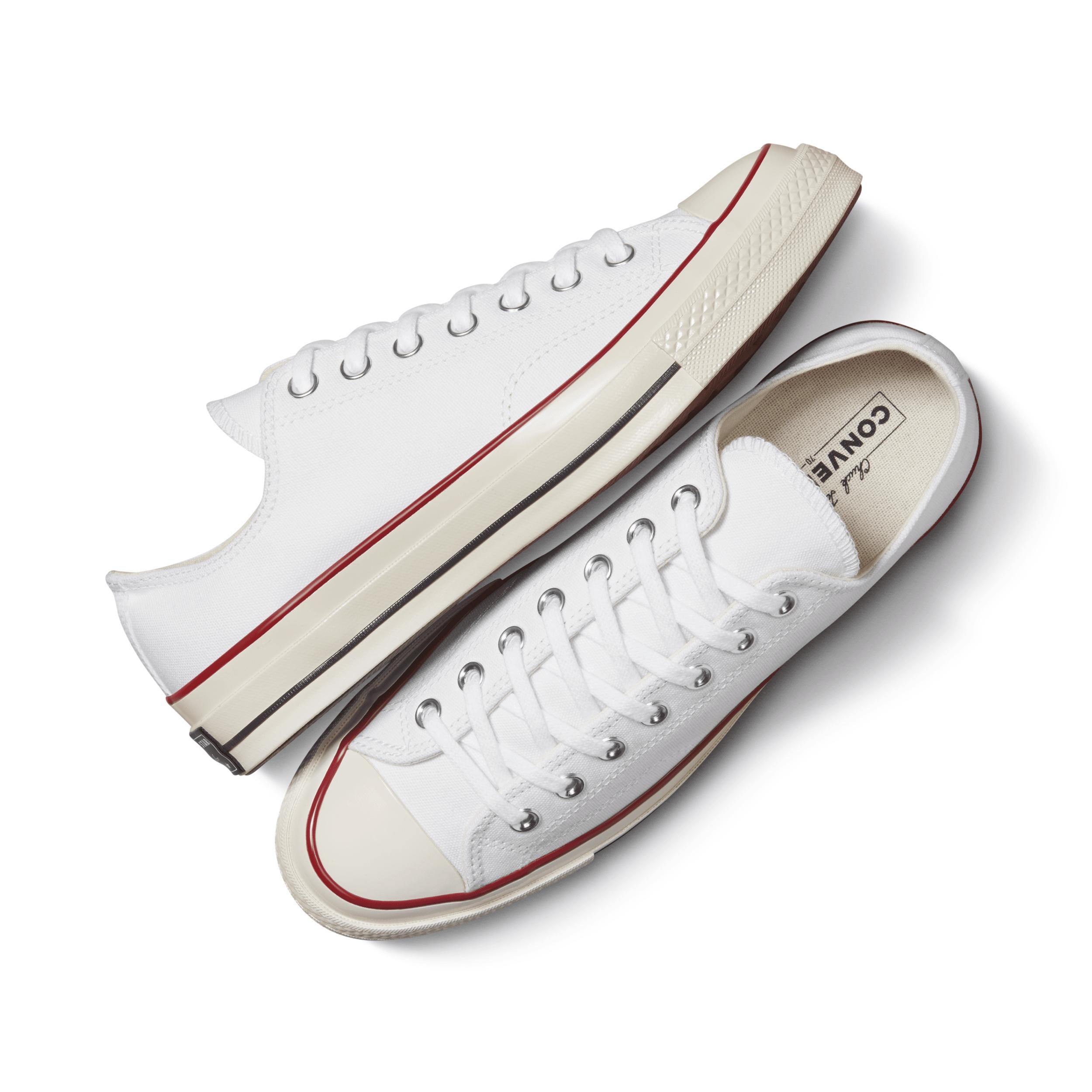 Men's Converse Chuck 70 Low Top Unisex Shoes Product Image