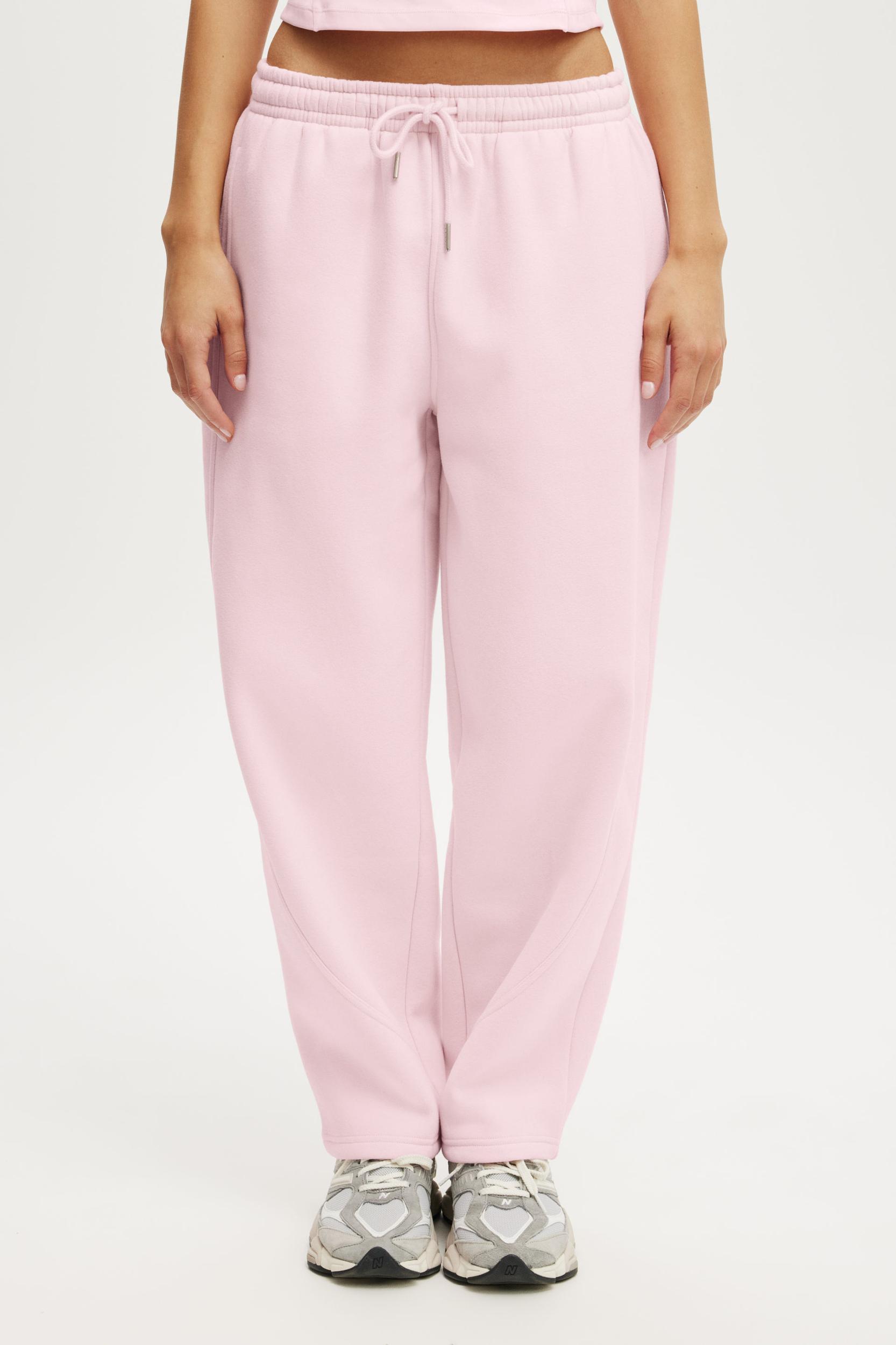 Plush Essential Barrel Sweatpant Product Image