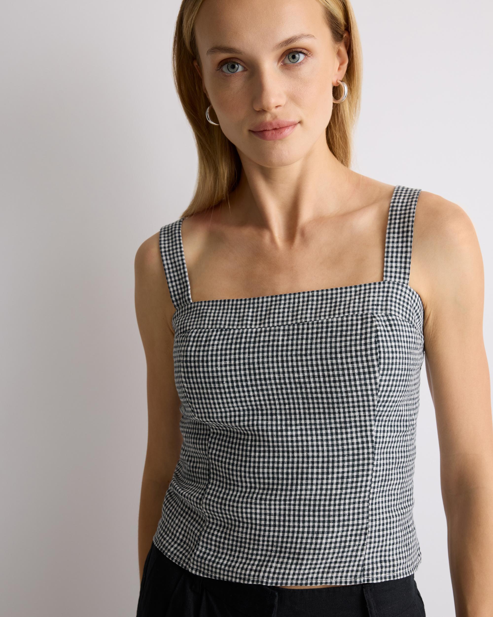 100% European Linen Fitted Tank Product Image