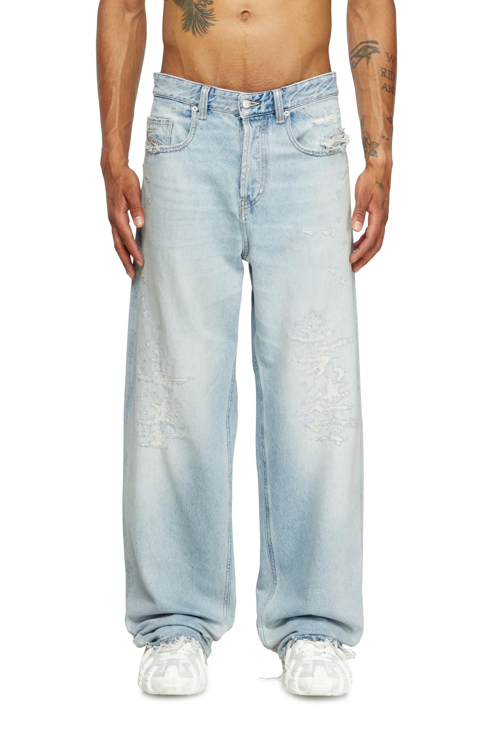 Relaxed Jeans 2001 D-Macro 09M53 Product Image