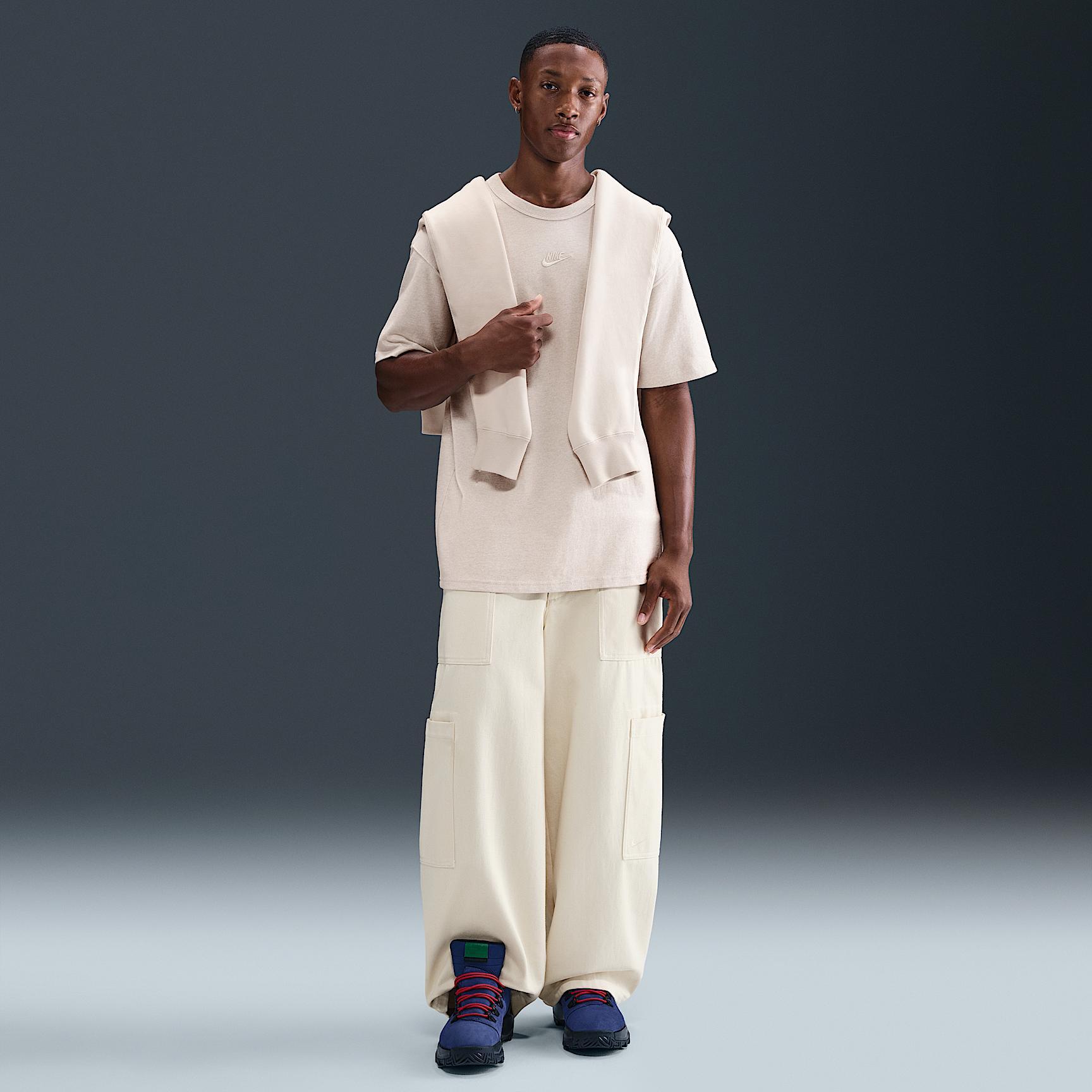Men's Nike Sportswear Premium Essentials T-Shirt Product Image