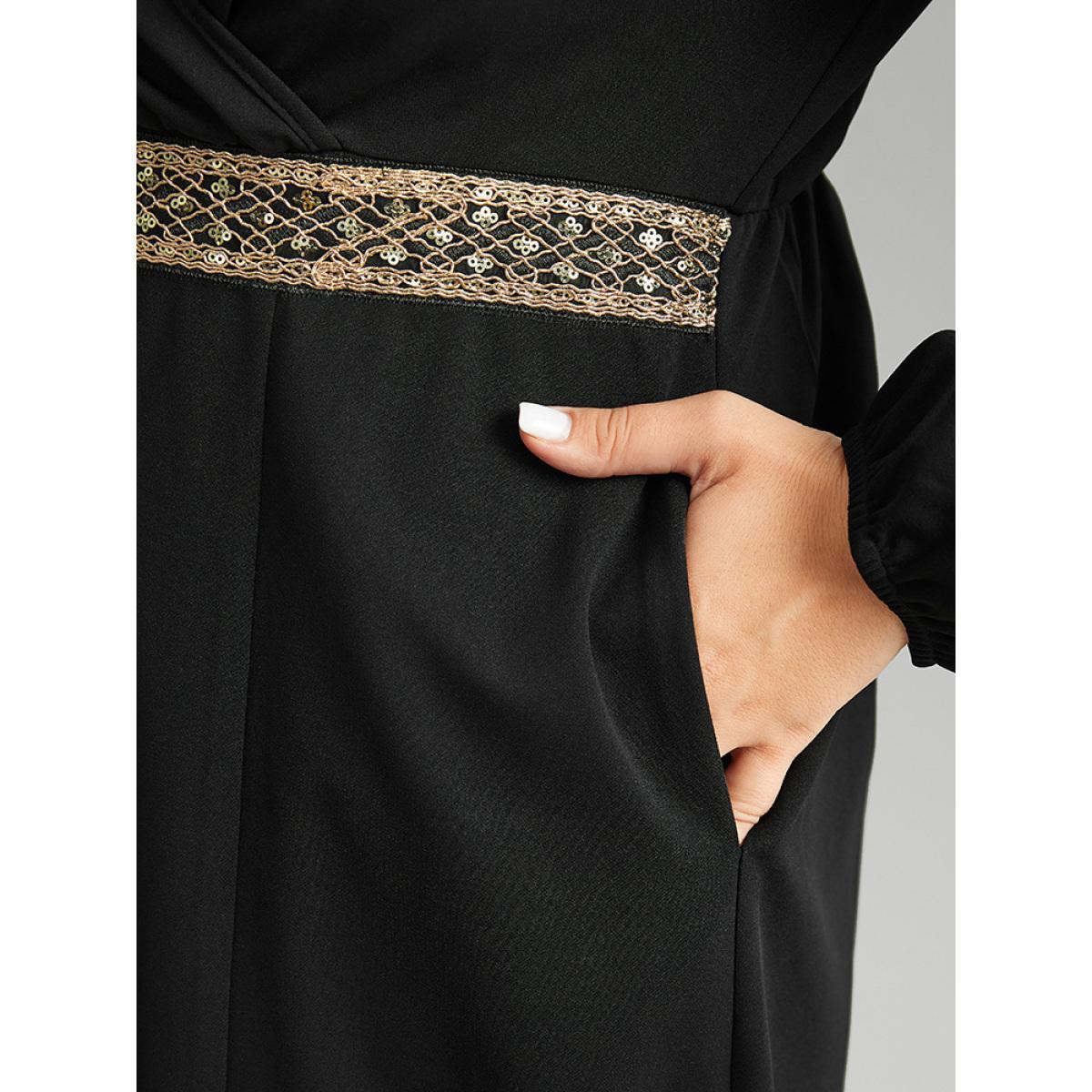 Plus Size Contrast Webbing Wrap Pocket Split Hem Dress Black Women Glamour Elastic cuffs V-neck Long Sleeve Curvy Midi Dress BloomChic 30/6X Product Image