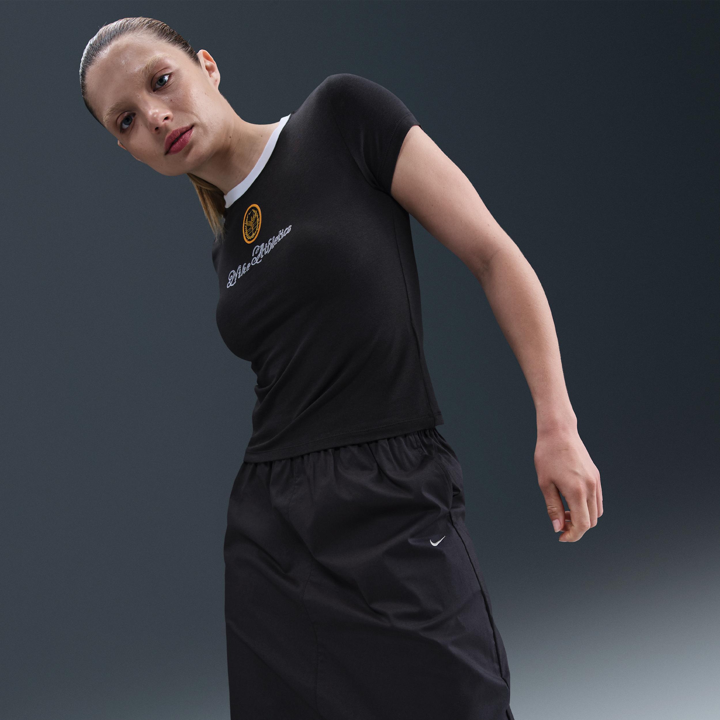 Women's Nike Sportswear Chill Knit Slim Cropped Graphic T-Shirt Product Image
