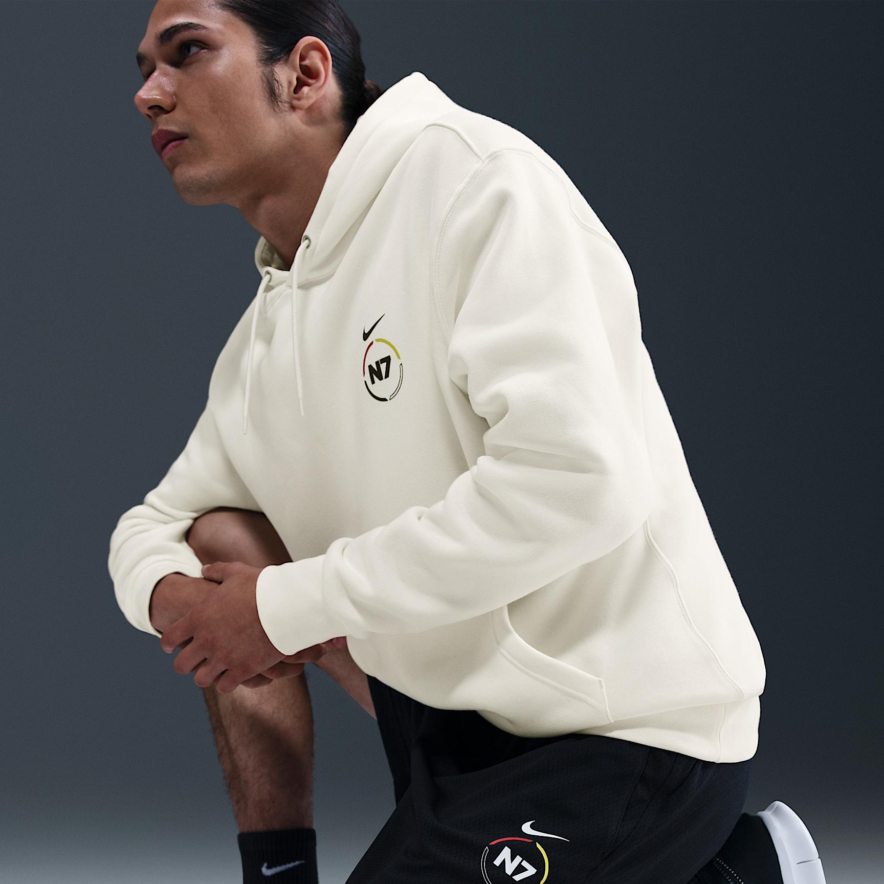 Nike Men's Club N7 Mesh Flow Shorts Product Image