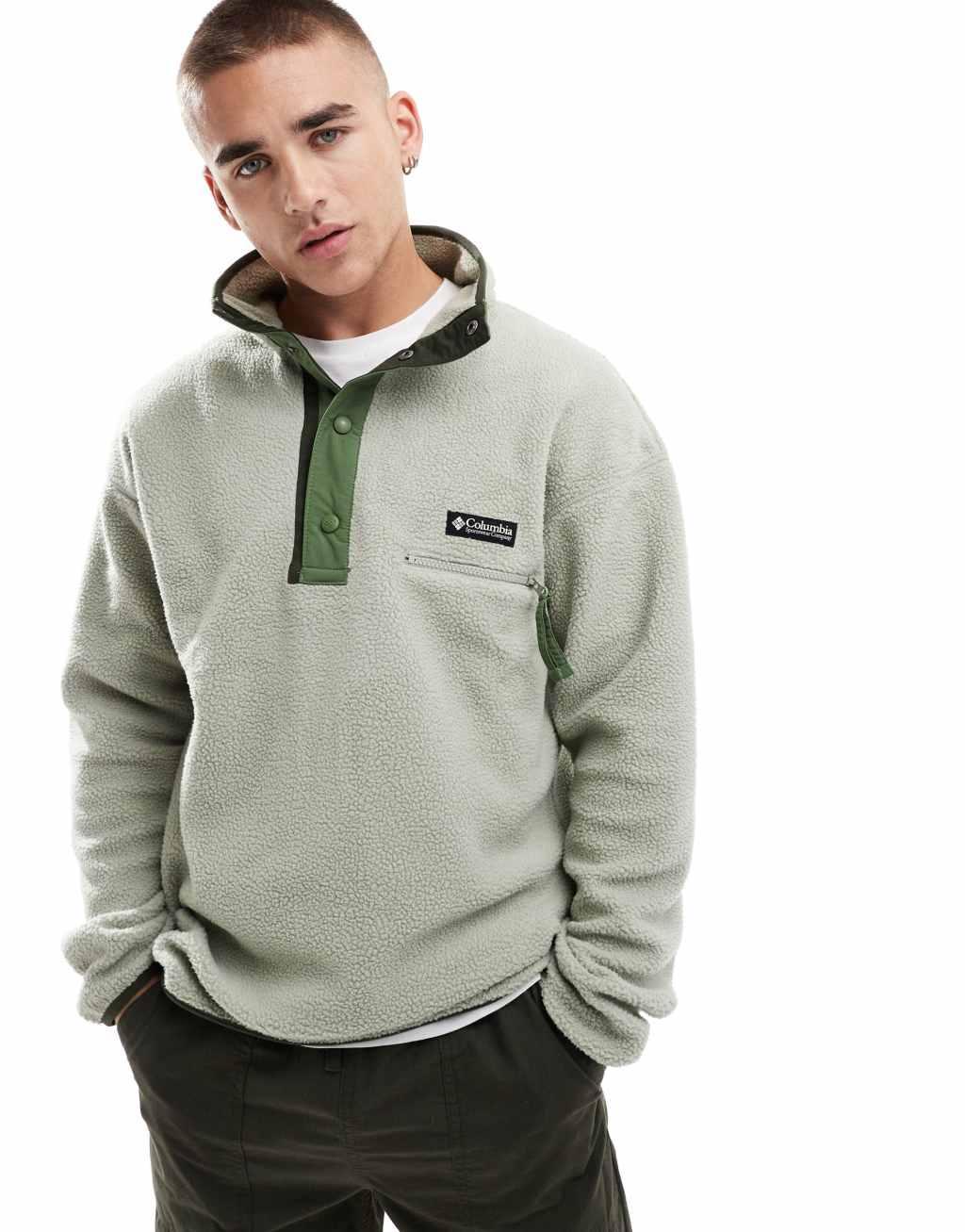 Columbia Helvetia II half snap fleece in green Product Image
