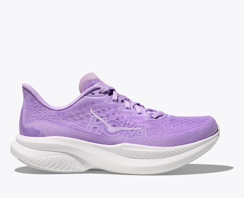 HOKA Women's Mach 6 Shoes in Black/White, Size 9 Product Image