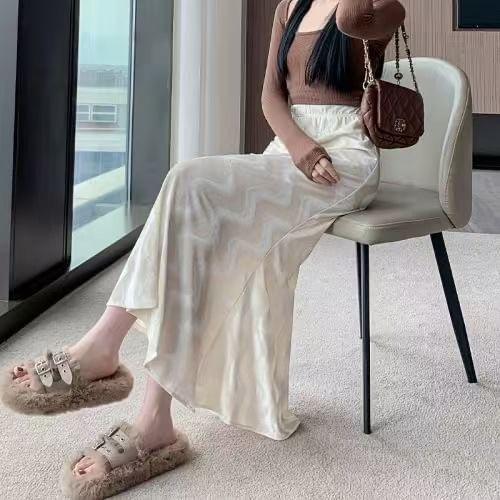 Elastic Waist Wavy Patterned Velvet Maxi A-Line Skirt Product Image