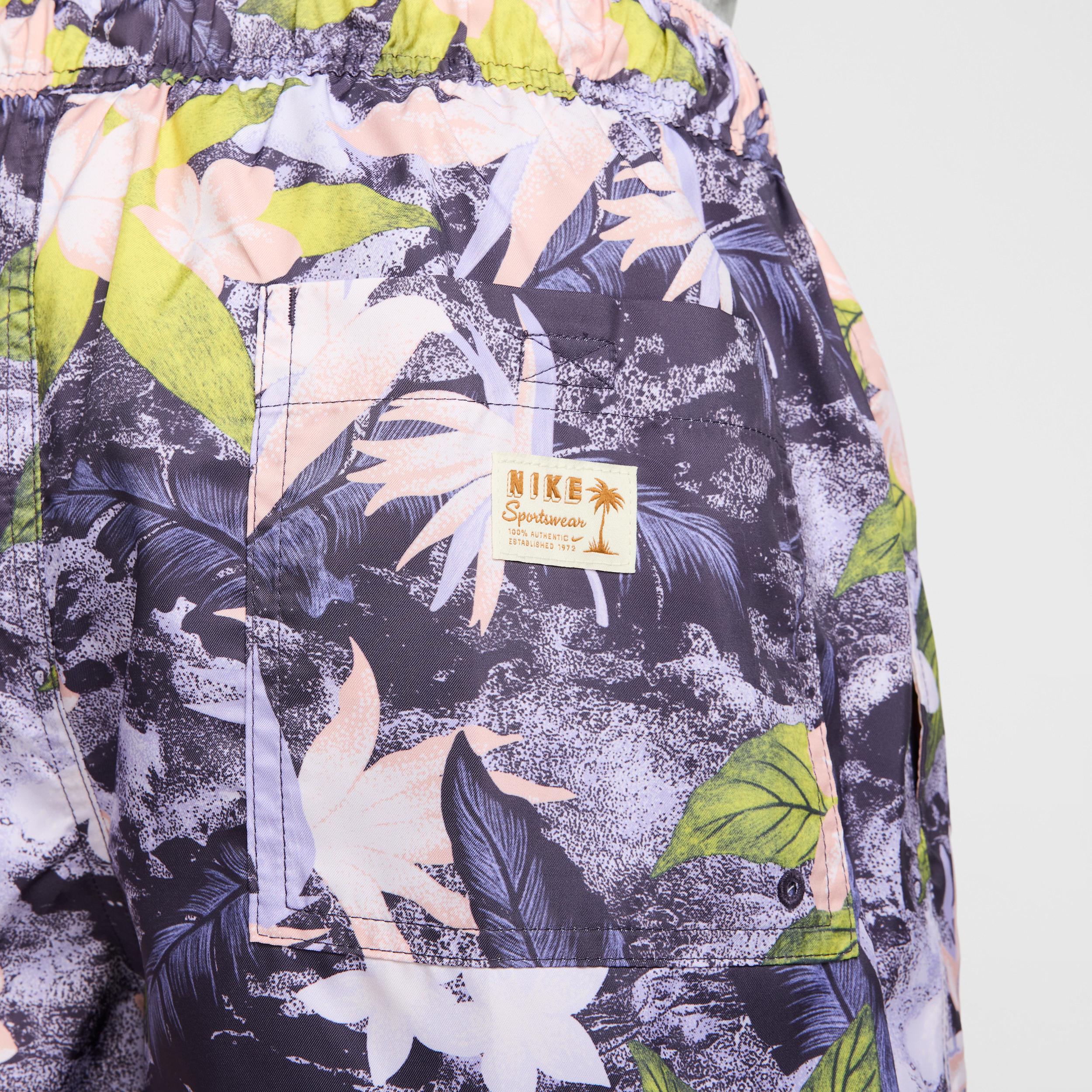 Nike Men's Club Flow Shorts Product Image