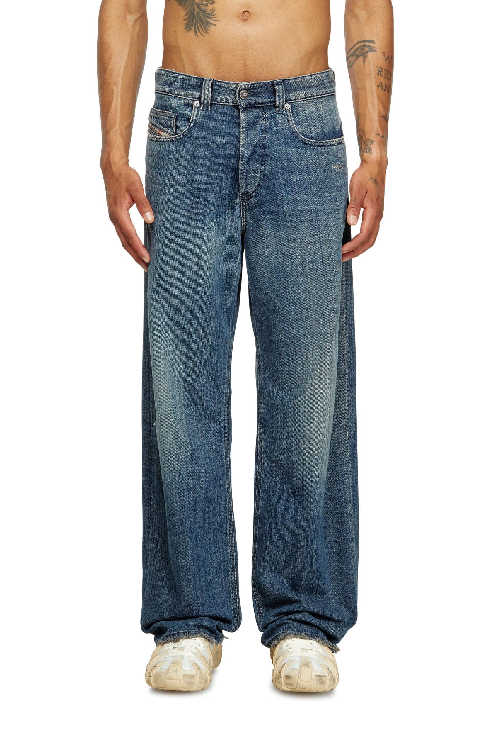 Relaxed Jeans 2001 D-Macro 09M09 Product Image