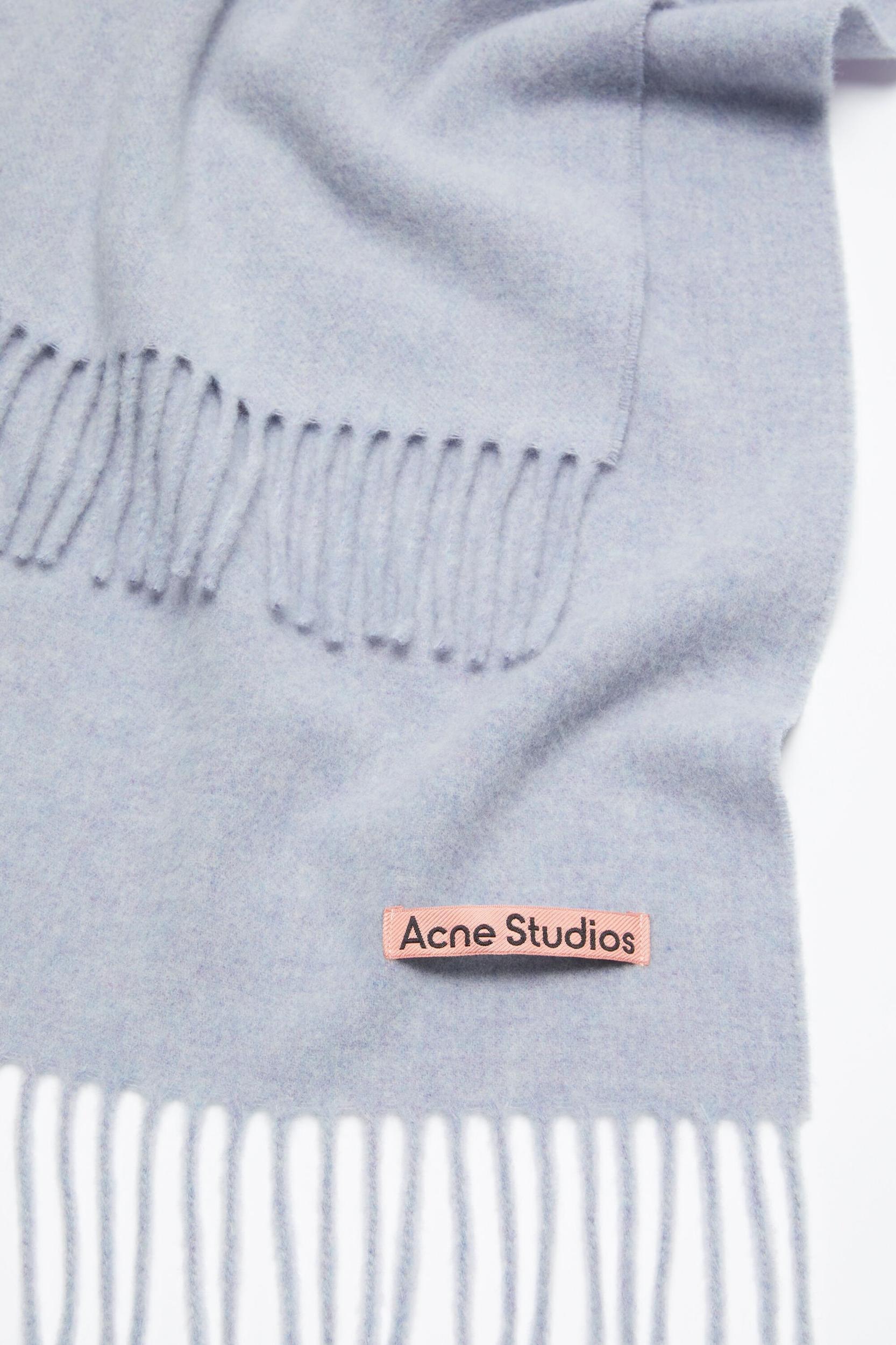 Fringe wool scarf – Narrow Product Image