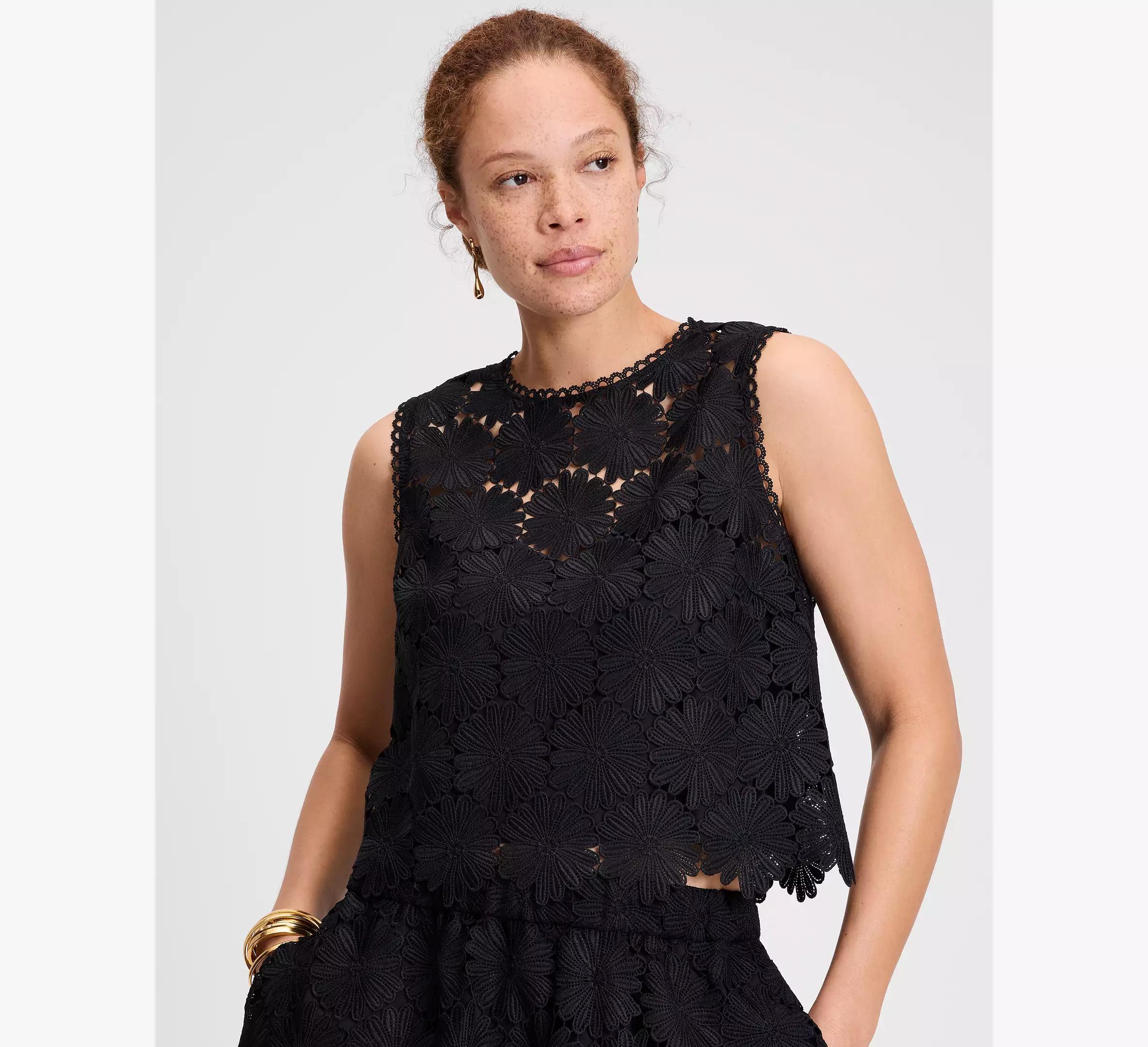 Daisy Lace Shell Product Image