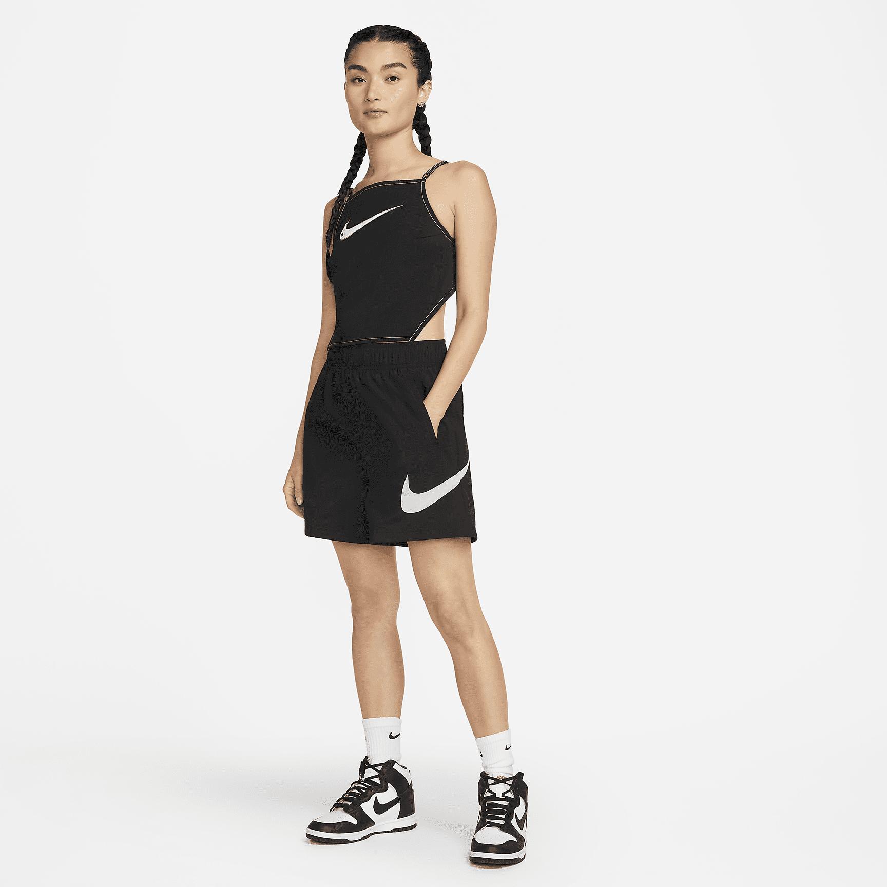 Nike Sportswear Essential Women's High-Rise Woven Shorts Product Image