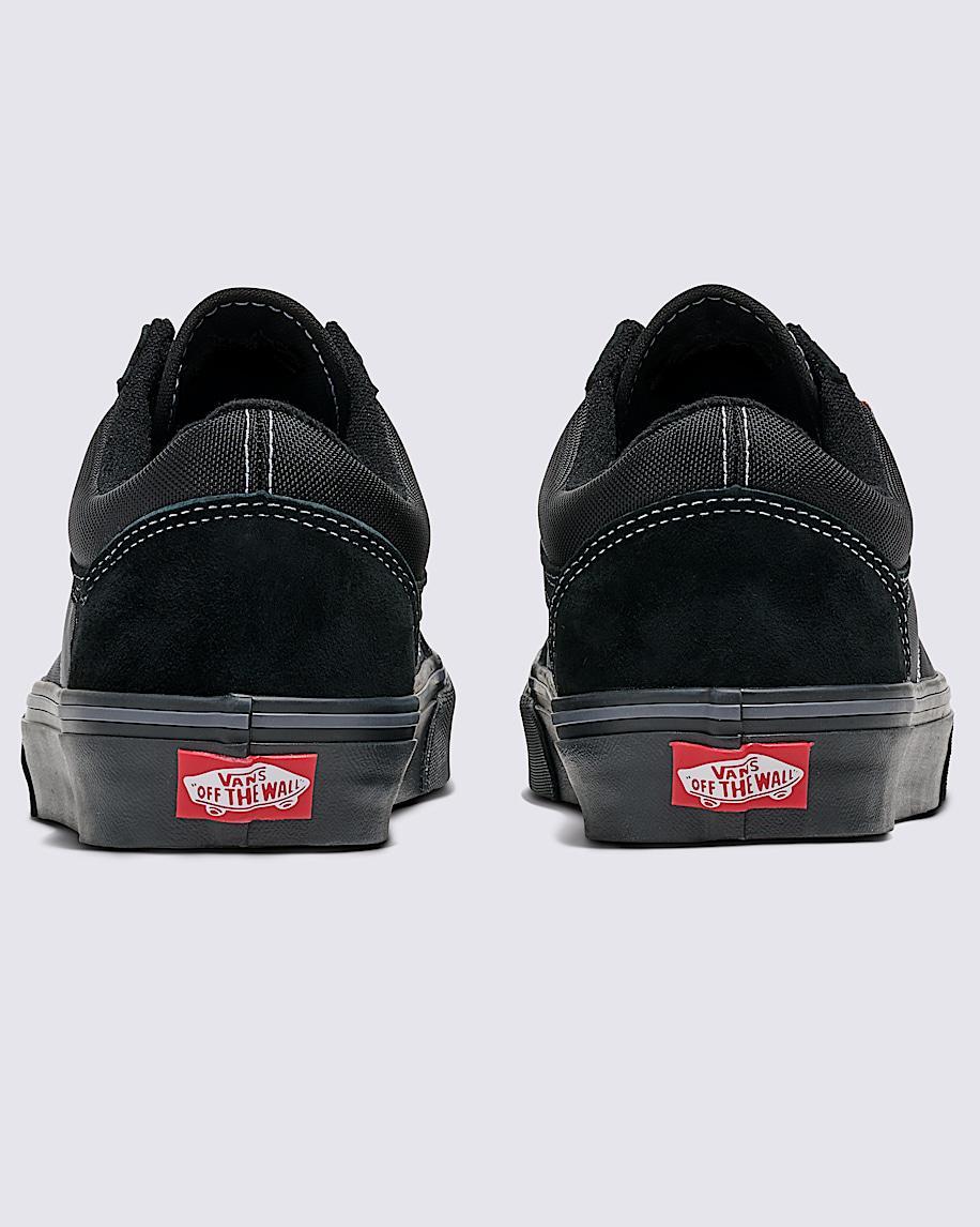 Old Skool Shoe in Black| Vans US Product Image