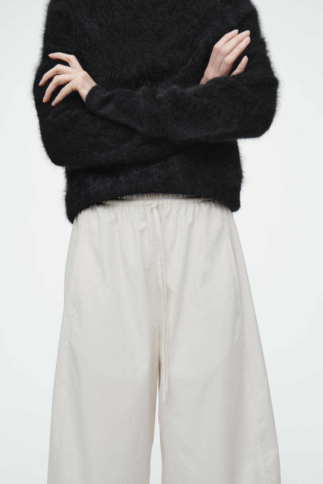 ELASTICATED BARREL-LEG PANTS Product Image