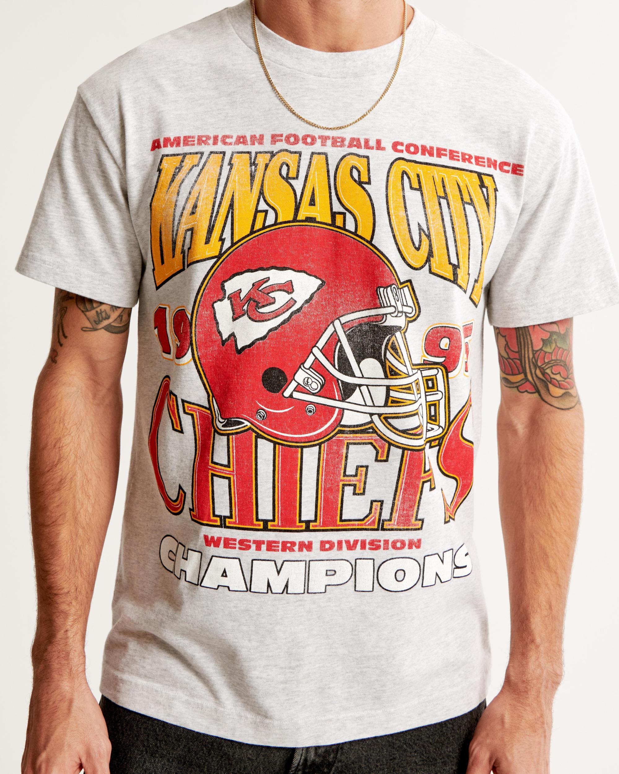 Tampa Bay Buccaneers Graphic Tee Product Image
