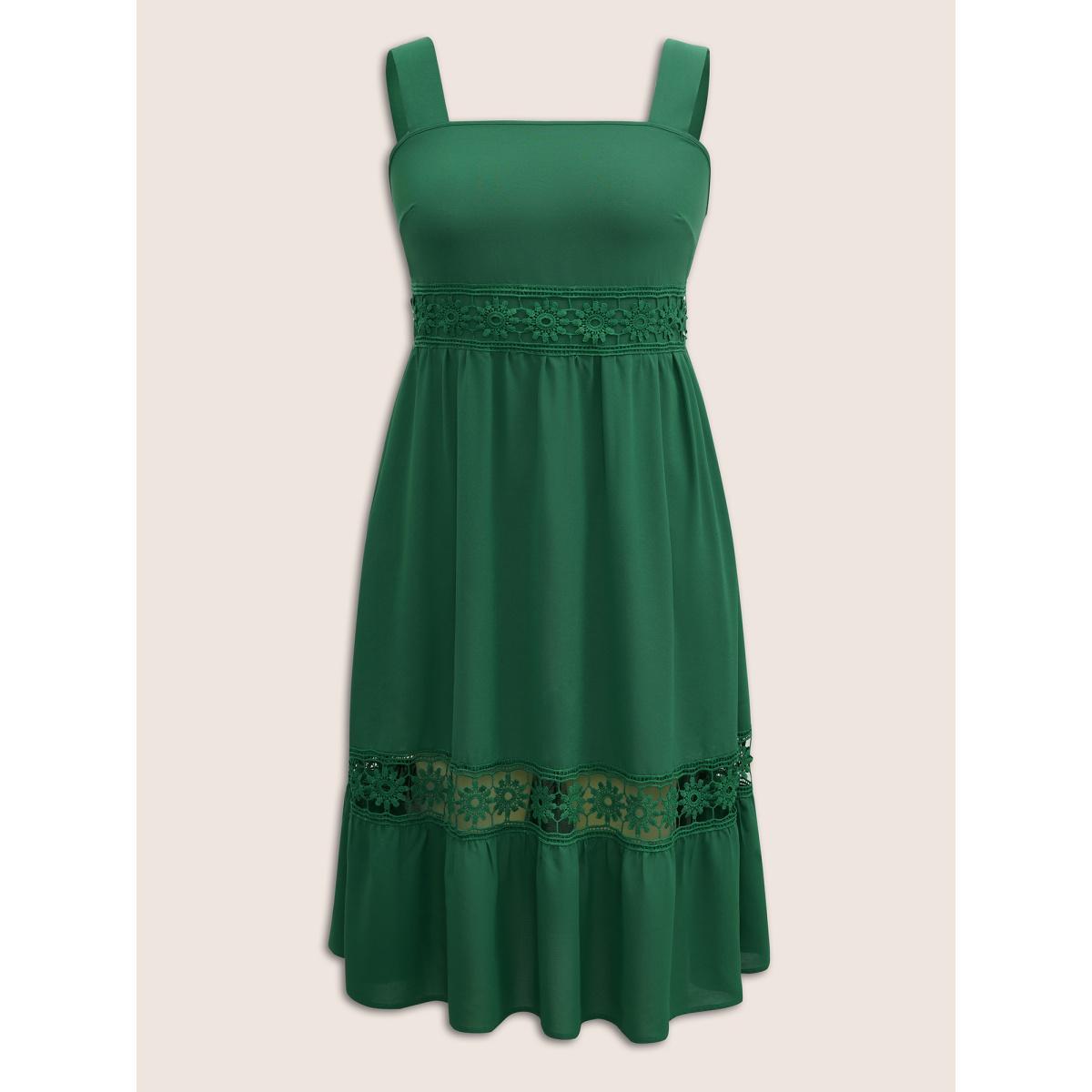 Plus Size Plain Elastic Waist Cut Out Lace Patchwork Dress Emerald Women Resort Non Non Sleeveless Curvy Midi Dress BloomChic 26/4X Product Image