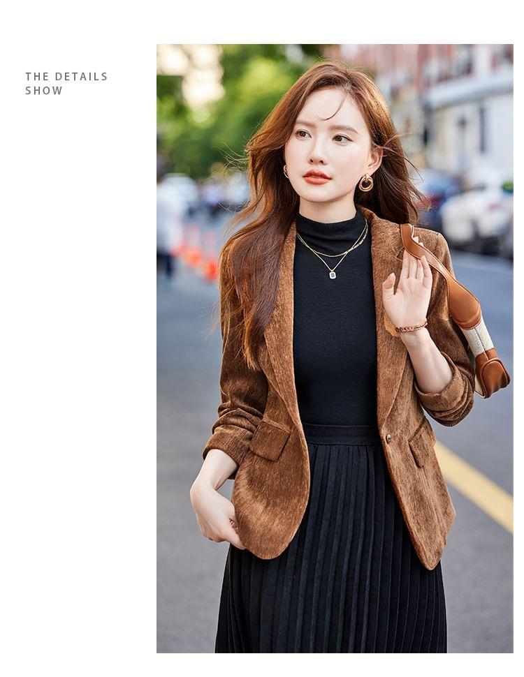 Notch Lapel Plain Velvet Single Breasted Blazer Product Image