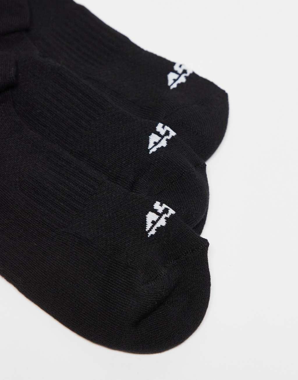 4505 Icon 3 pack quick dry sneaker sport socks in black  Product Image