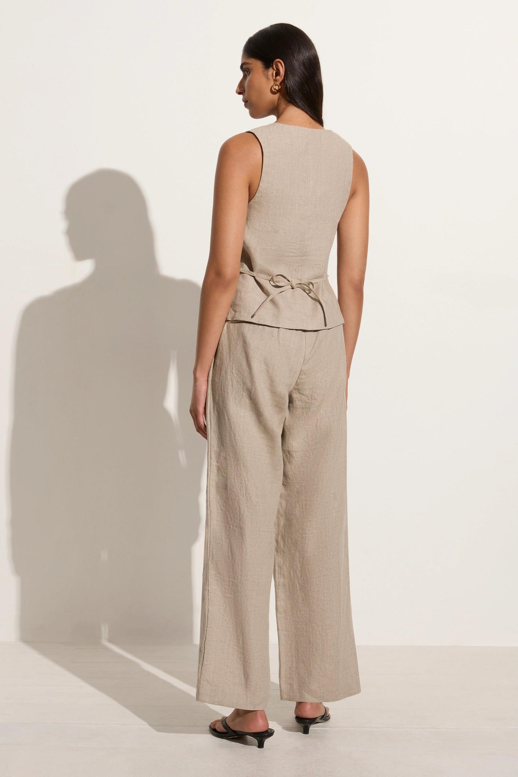 Stanze Vest Natural Product Image
